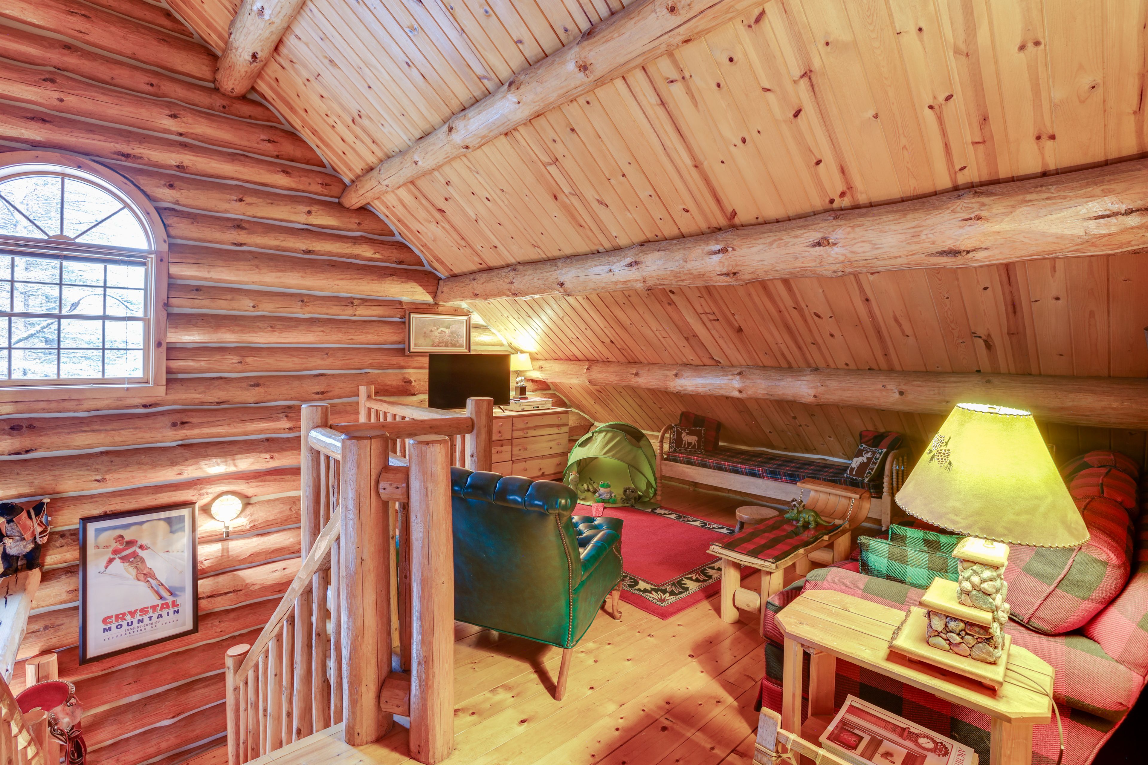 Loft | Smart TV | Children's Toys | 2nd Floor