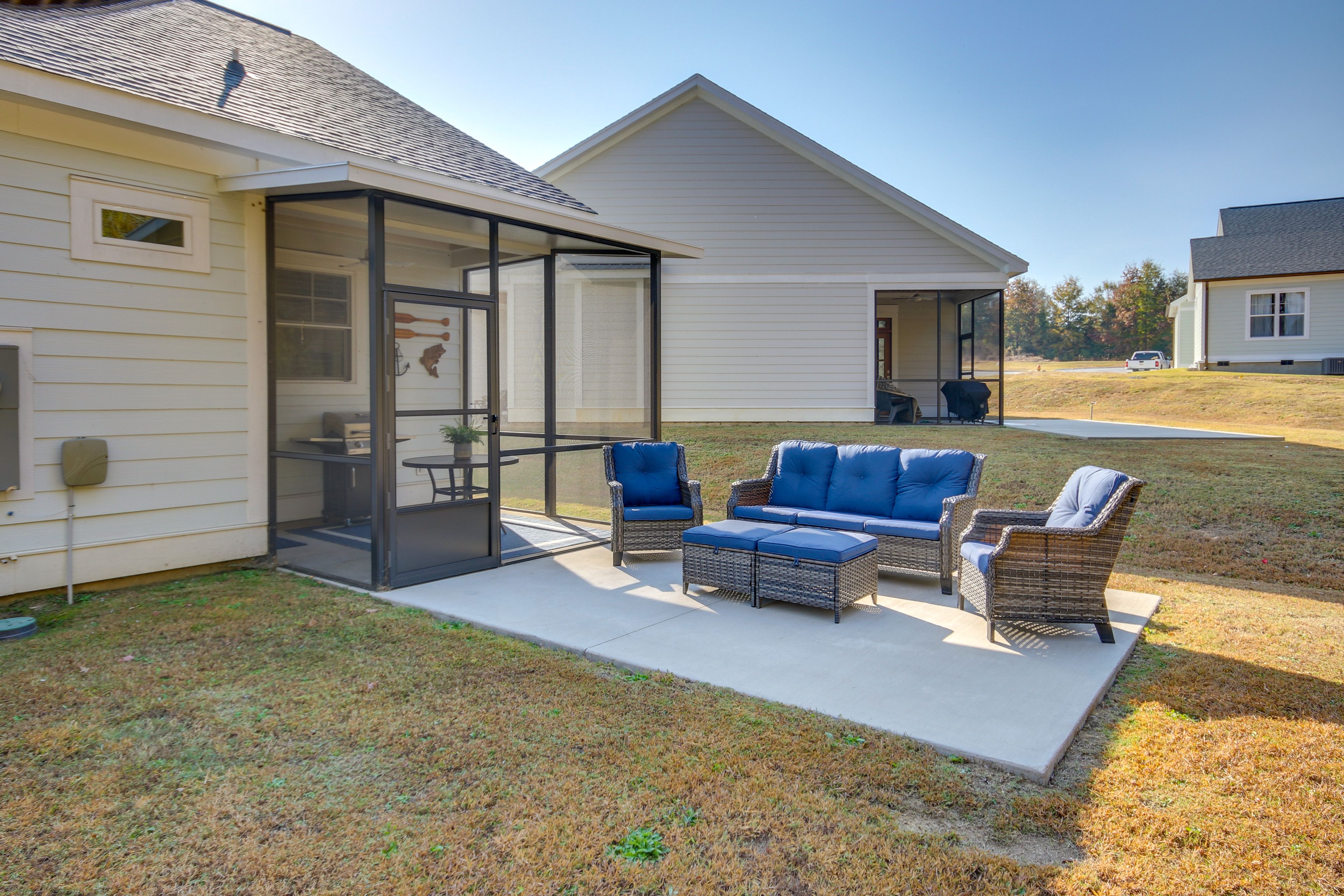 Furnished Patio | Gas Grill | Keyless Entry | Central A/C & Heating