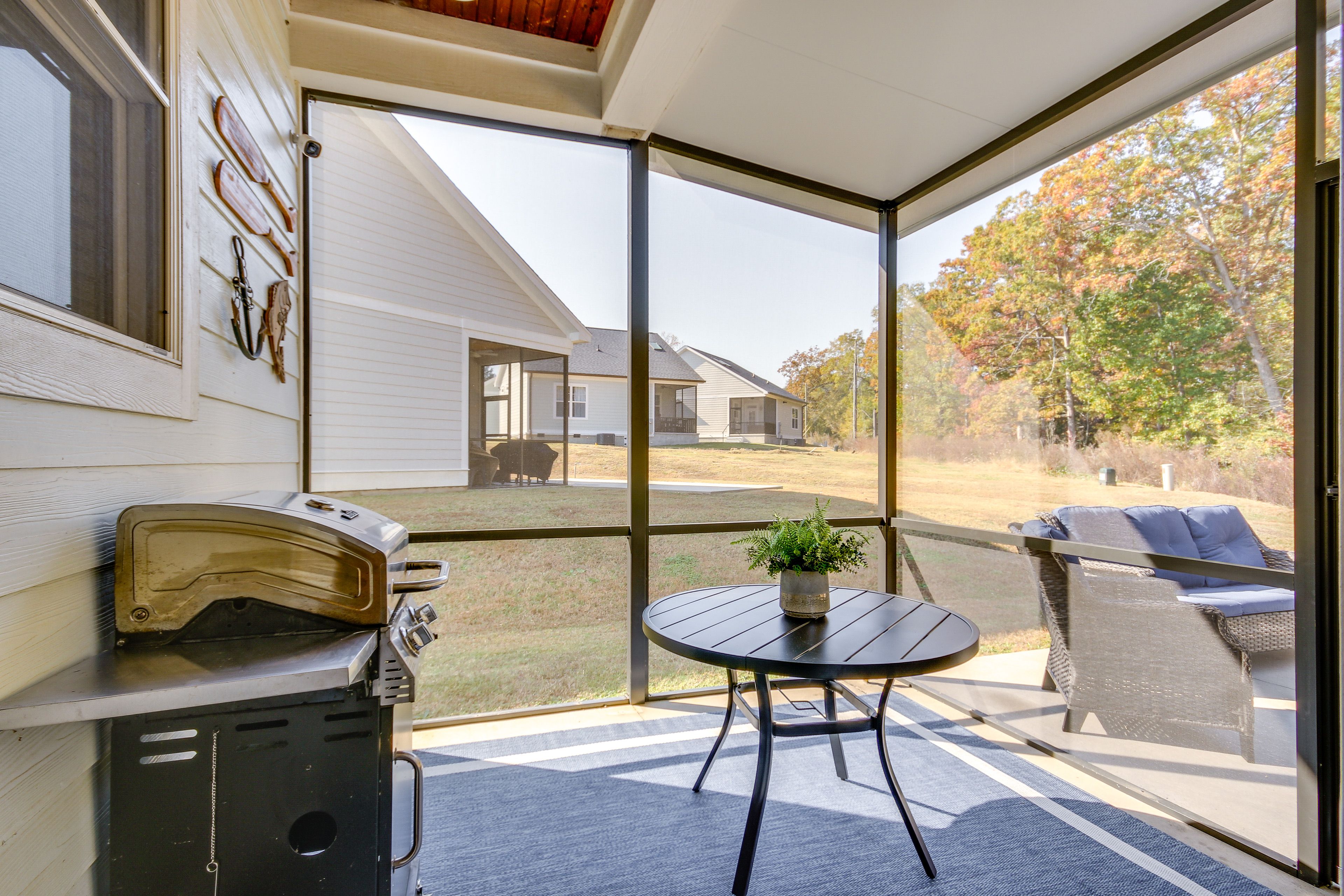 Screened Porch | Gas Grill (Propane Provided)