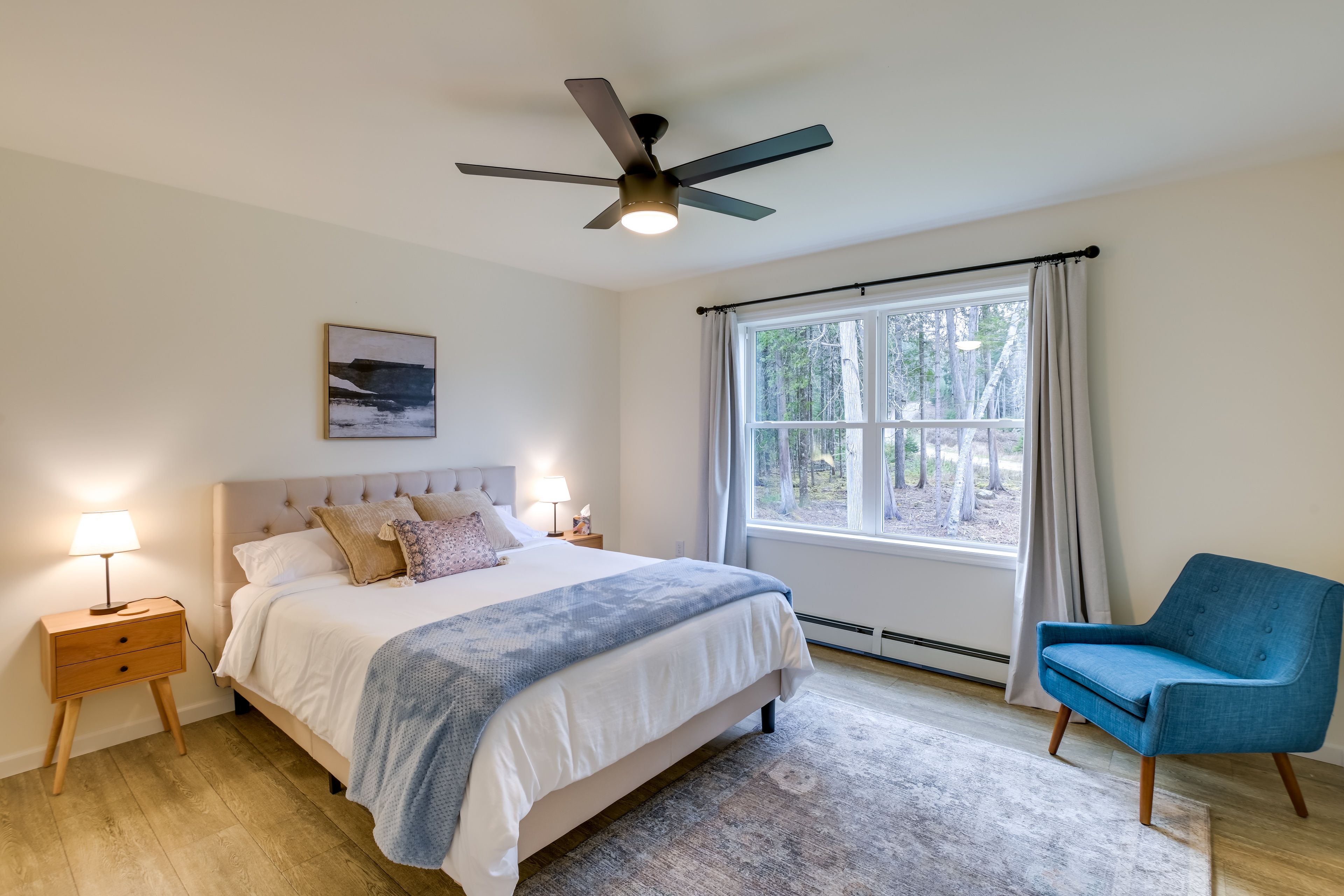 Bedroom 1 | Queen Bed | En-Suite Bathroom