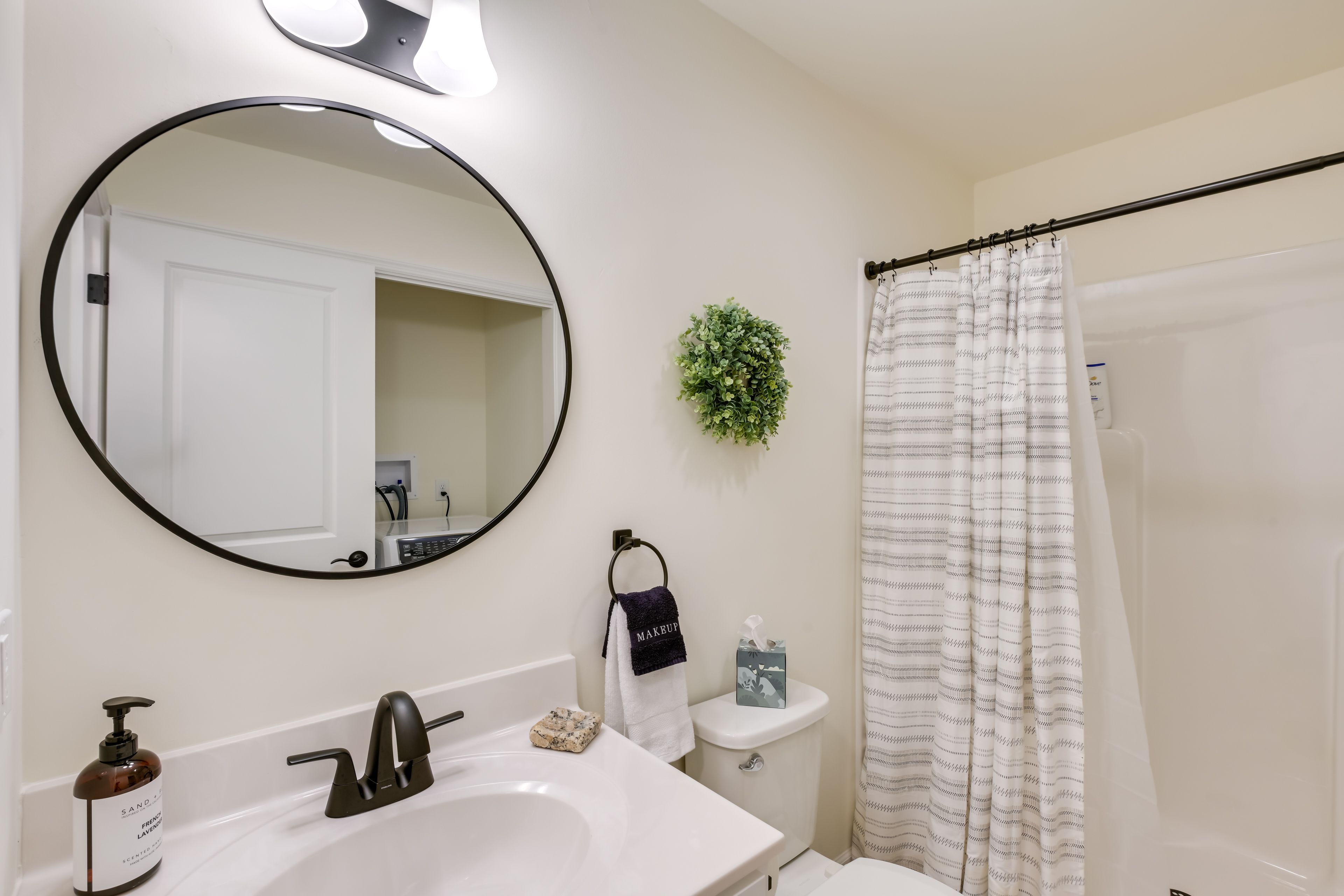 Full Bathroom | In-Unit Laundry