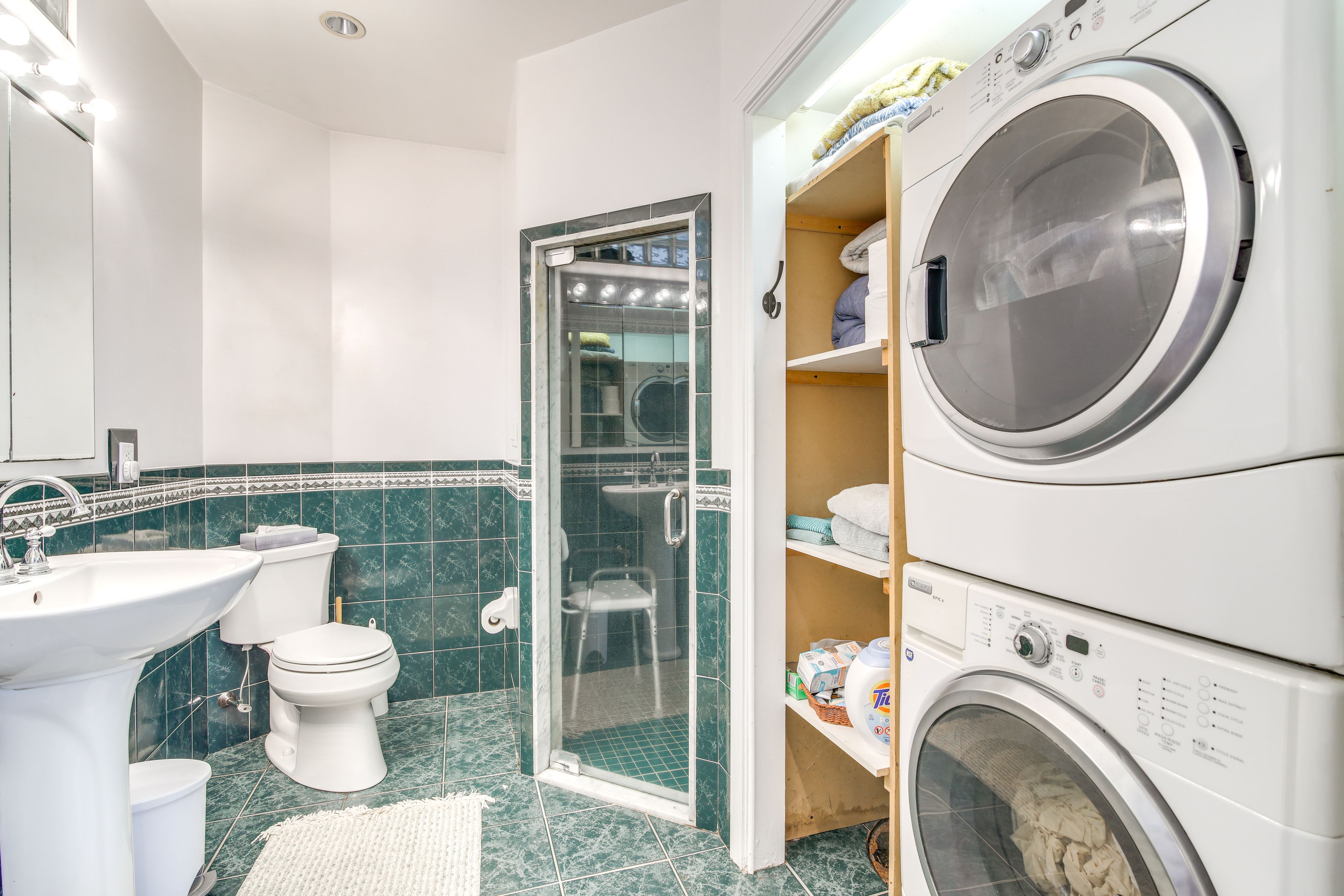 Washer & Dryer