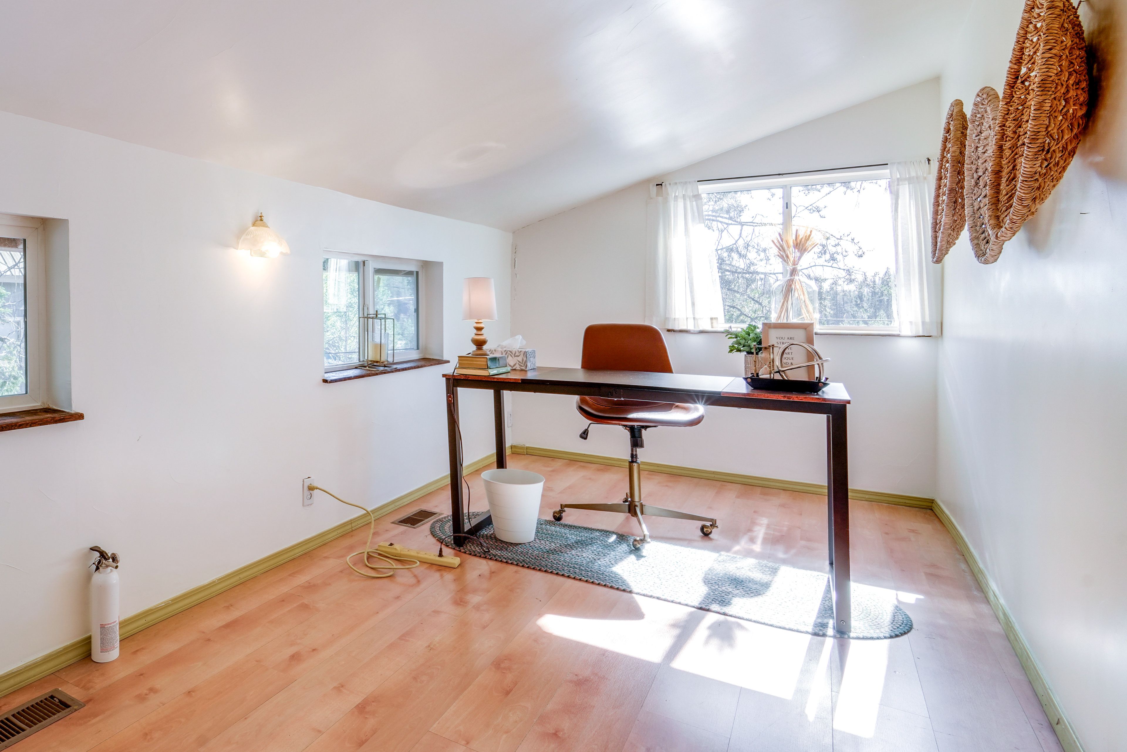 Office | Laptop Workspace | Free WiFi