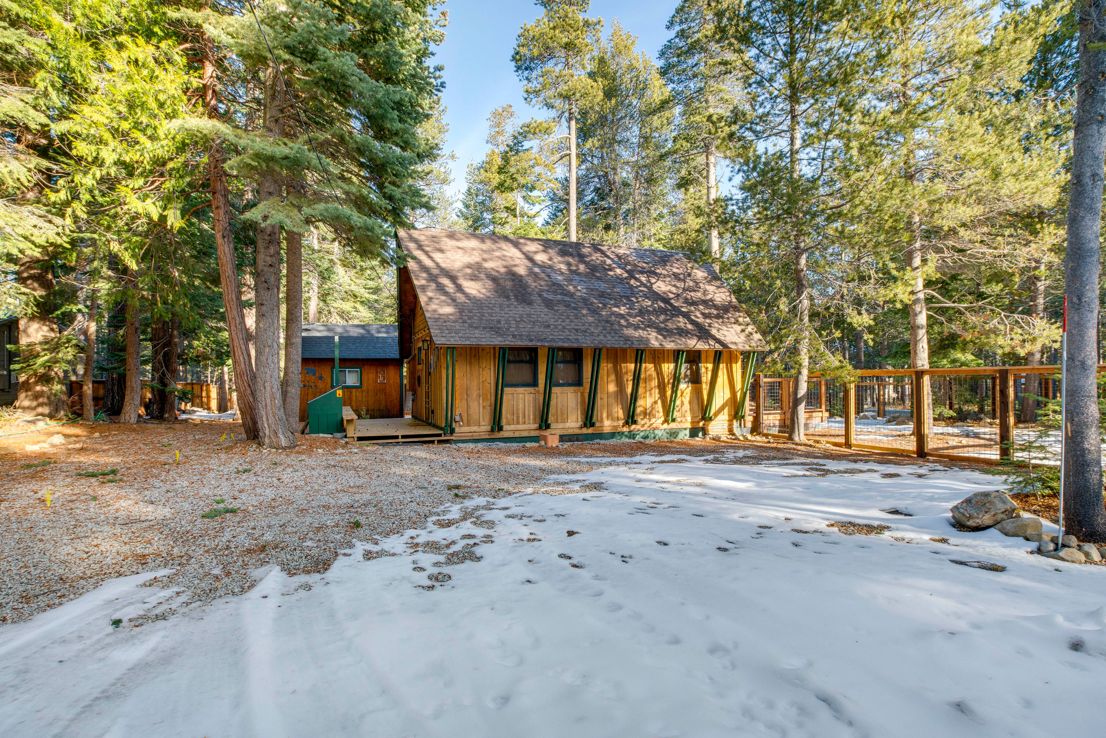 Parking | Gravel Driveway (3 Vehicles) | RV/Trailer | Seasonal Street Parking