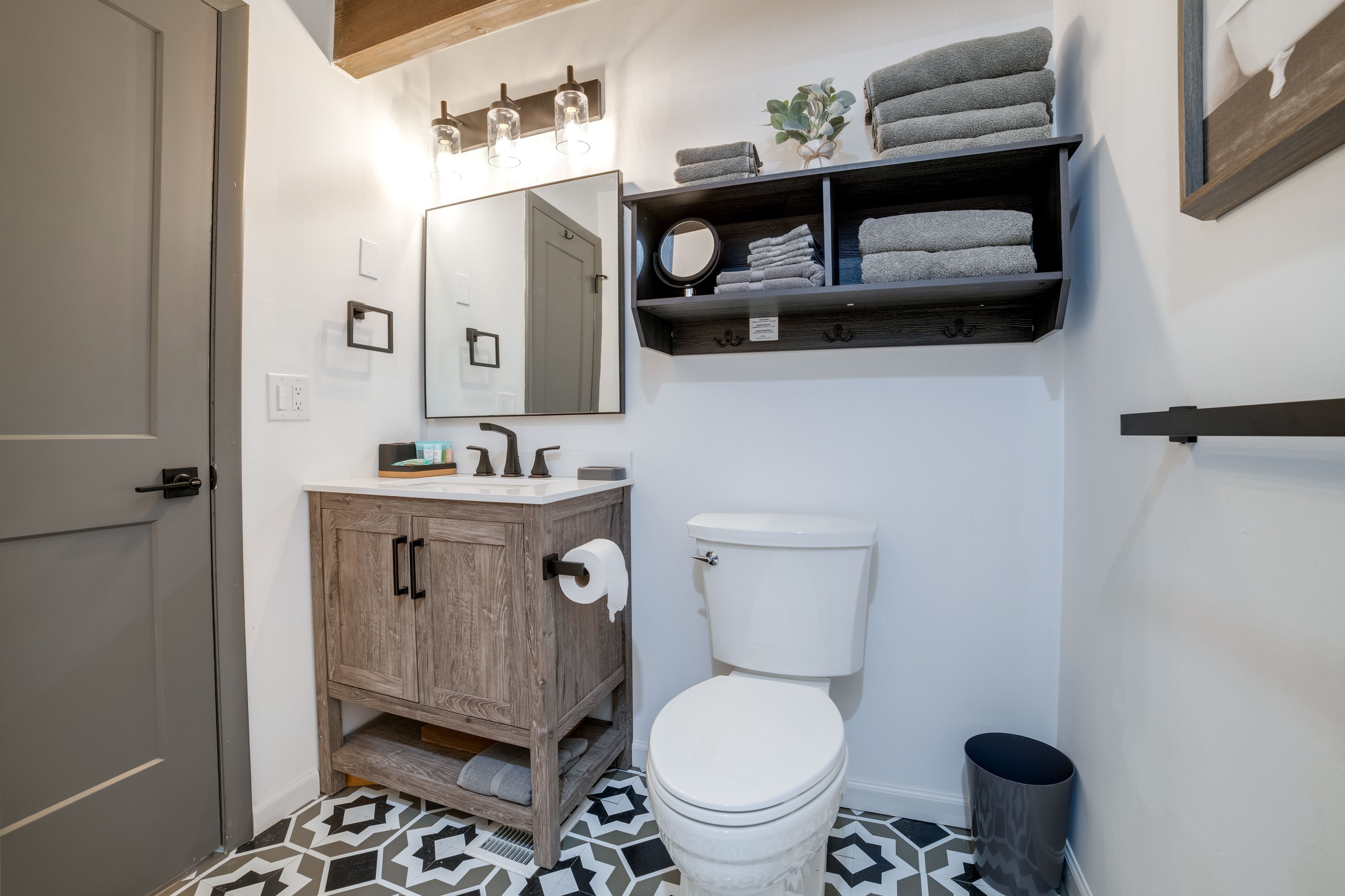 Full Bathroom | 1st Floor
