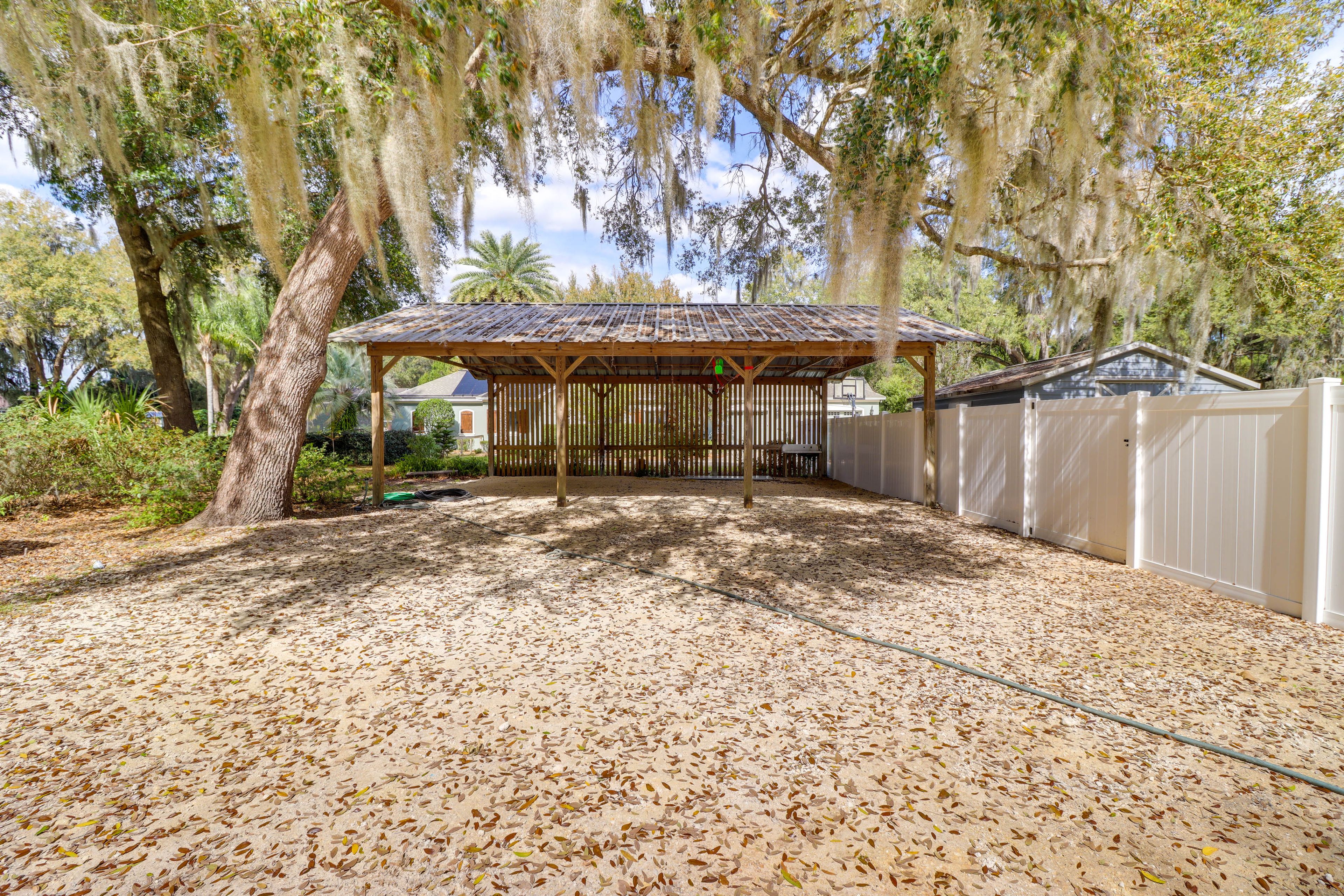 Parking | Carport (3 Vehicles) | Driveway (8 Vehicles) | RV Parking Allowed