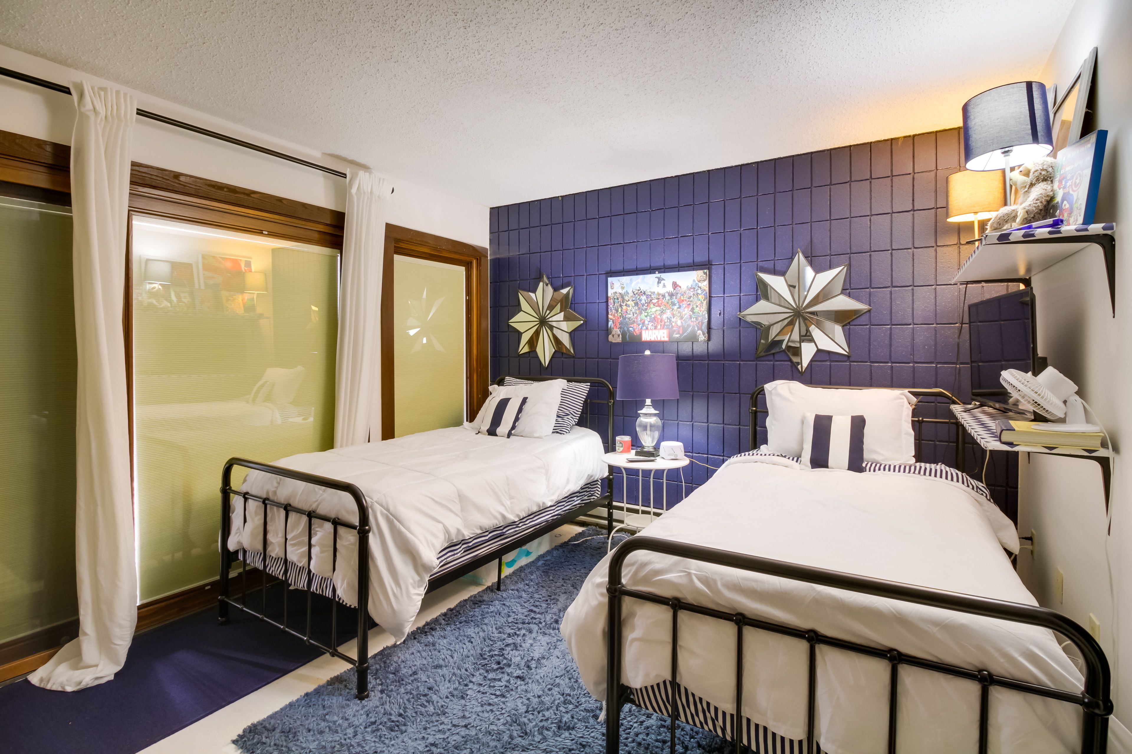 Bedroom 2 | 1st Floor | 2 Twin Beds | Twin Bunk Bed | Smart TV | Linens Provided
