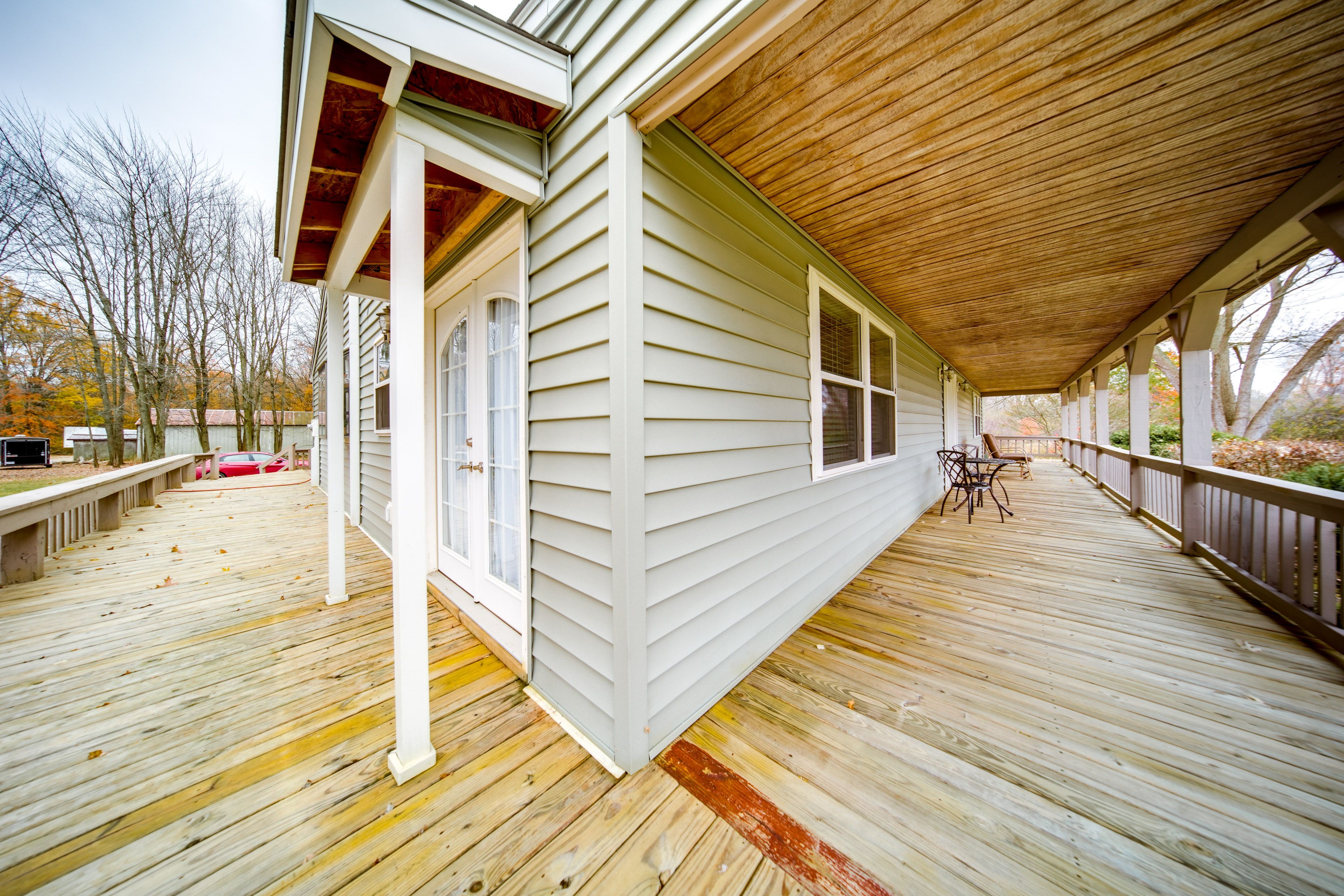 Wraparound Deck