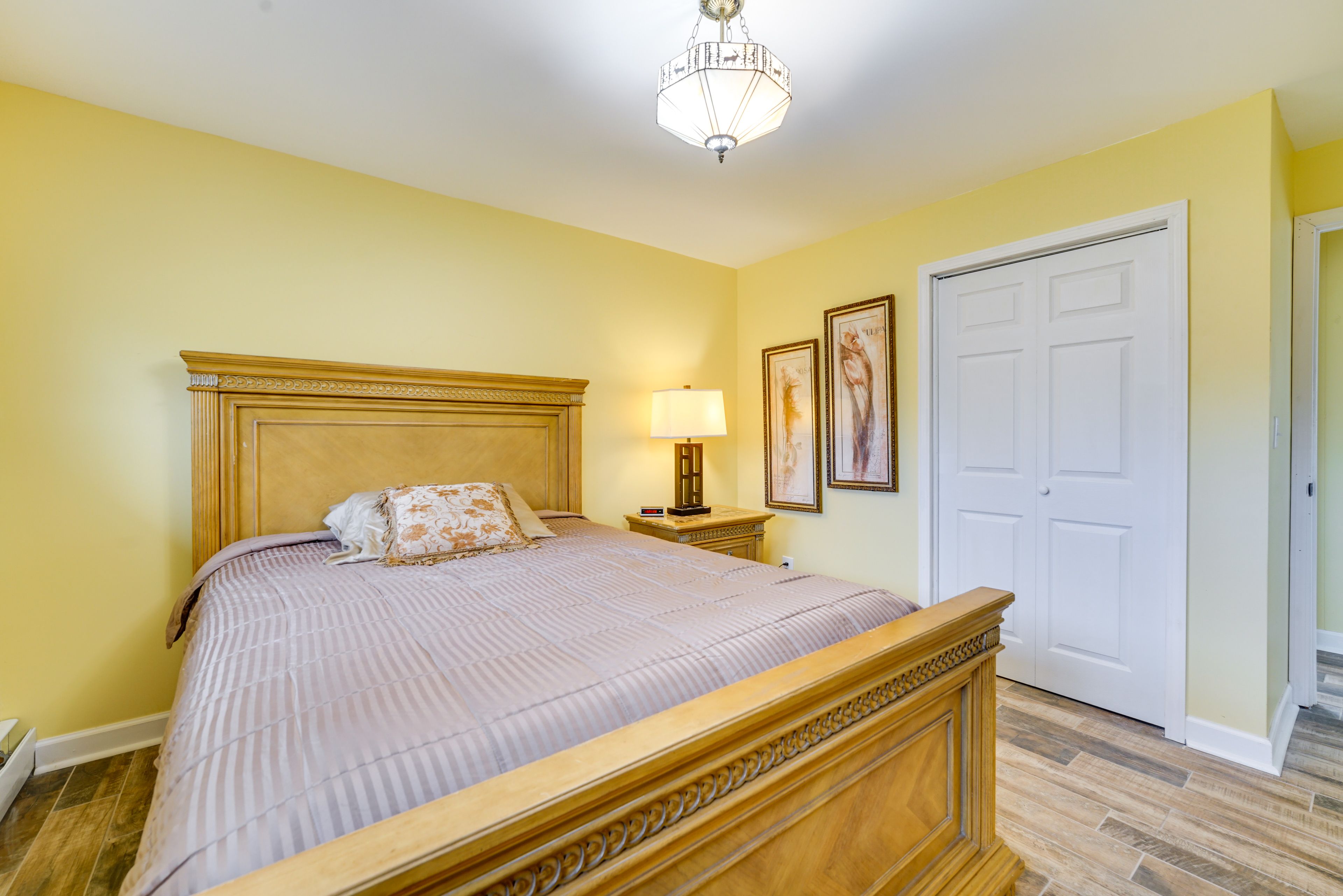 Bedroom 1 | Queen Bed | Linens Provided | Smart TV