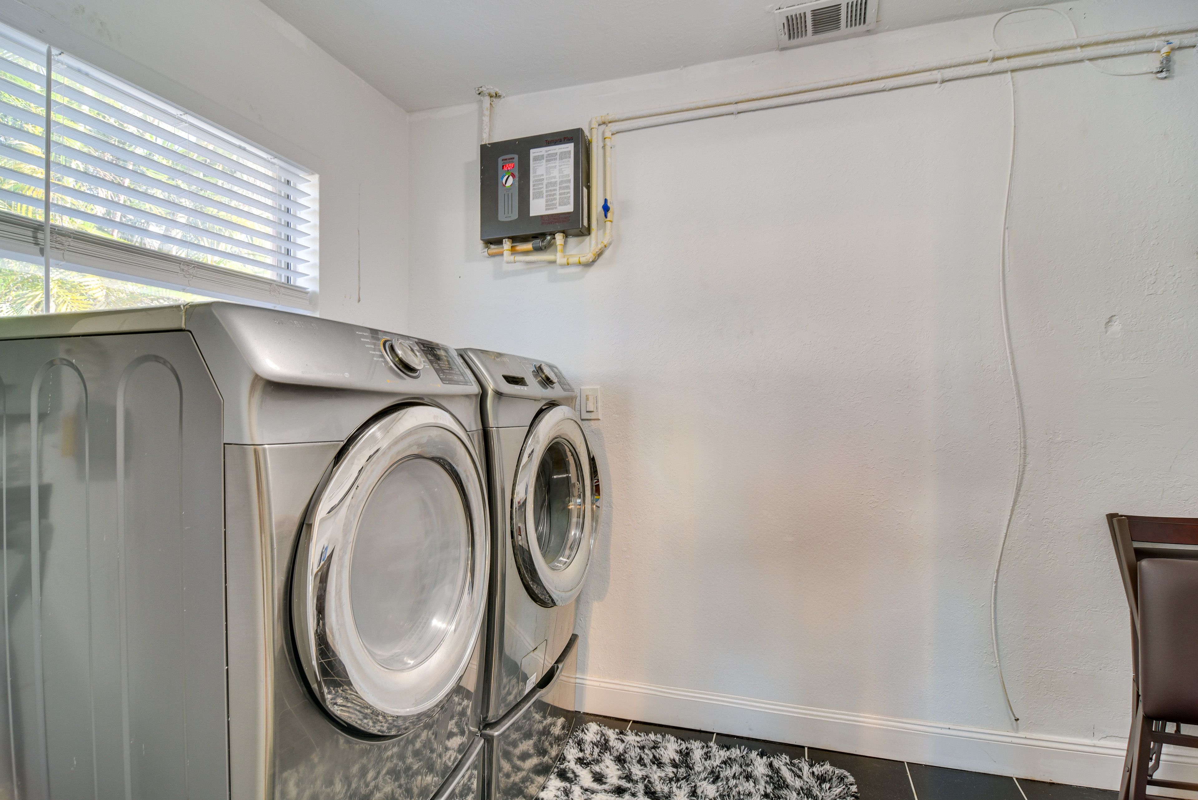 Washer & Dryer