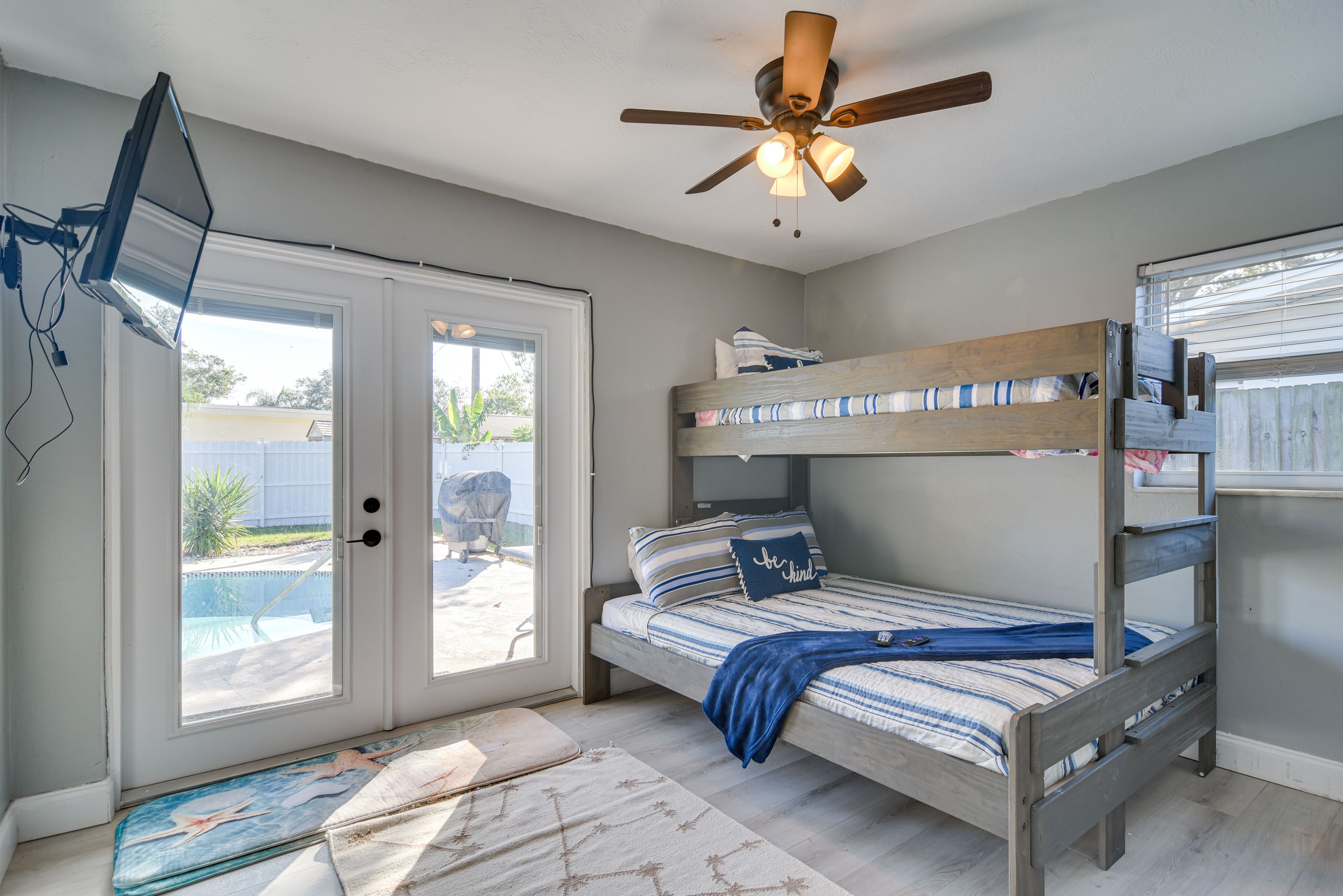 Bedroom 3 | Twin/Queen Bunk Bed | Smart TV | Backyard Access