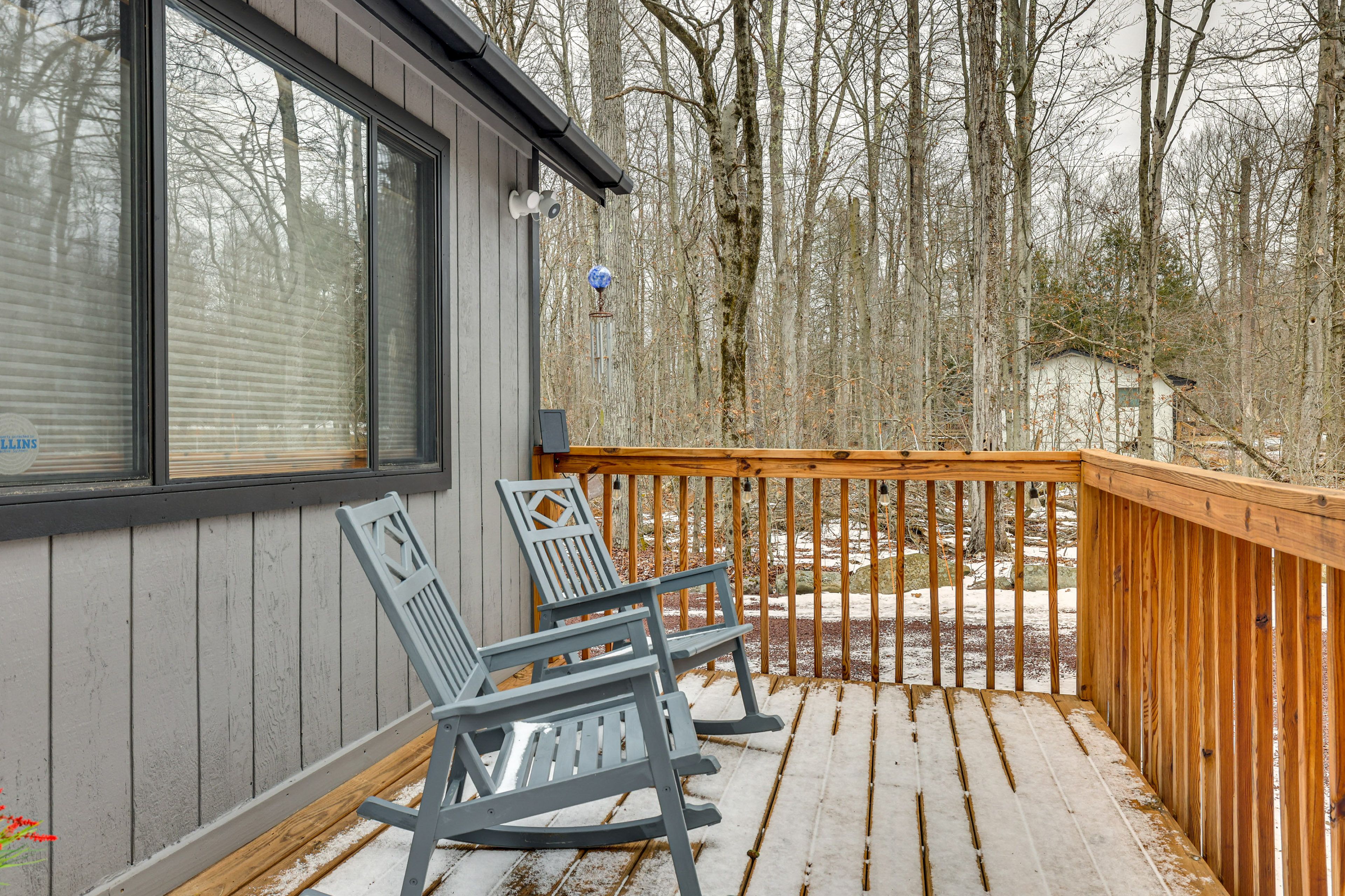 Exterior | Front Porch