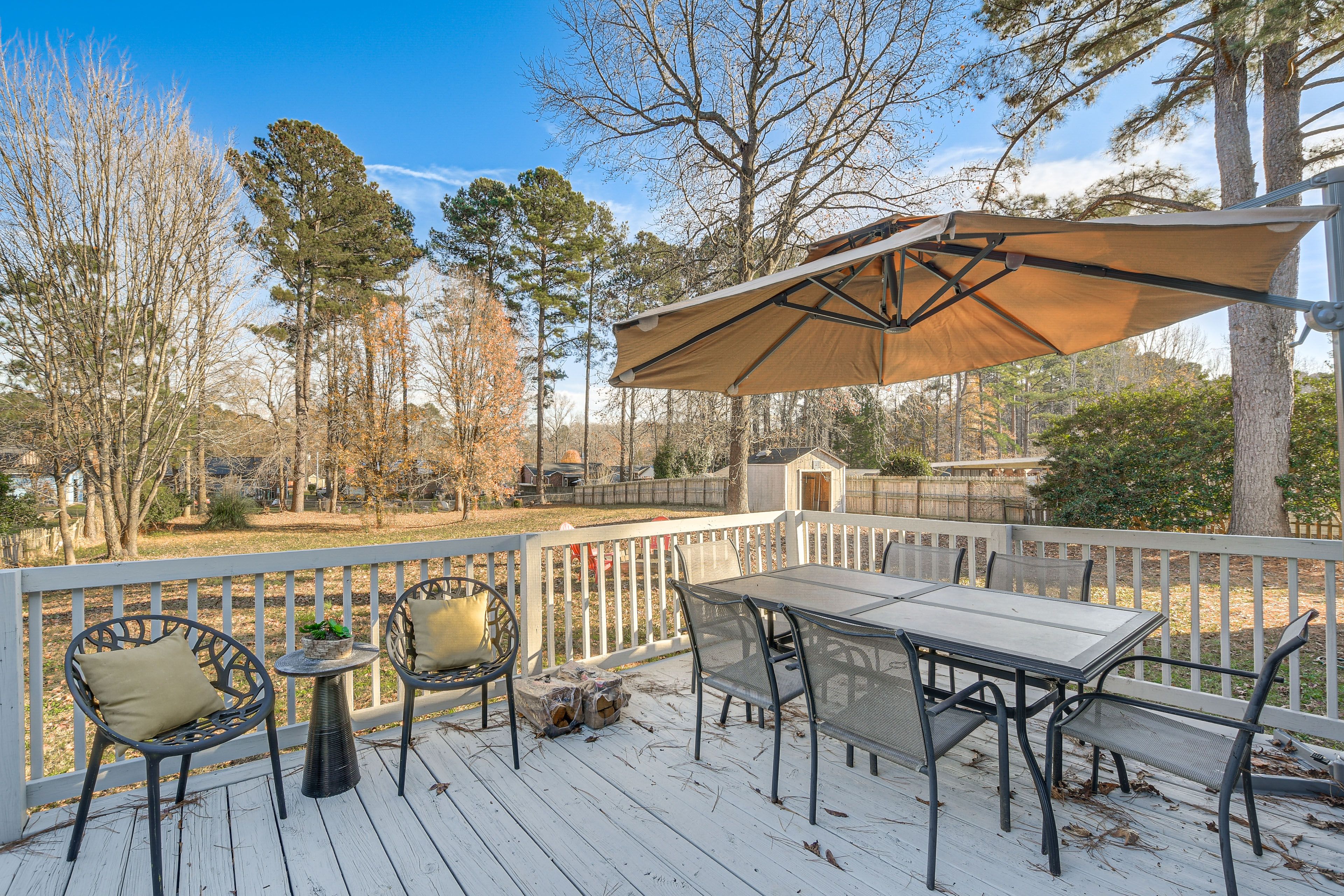 Deck | Gas Grill | Fire Pit | Fenced Yard