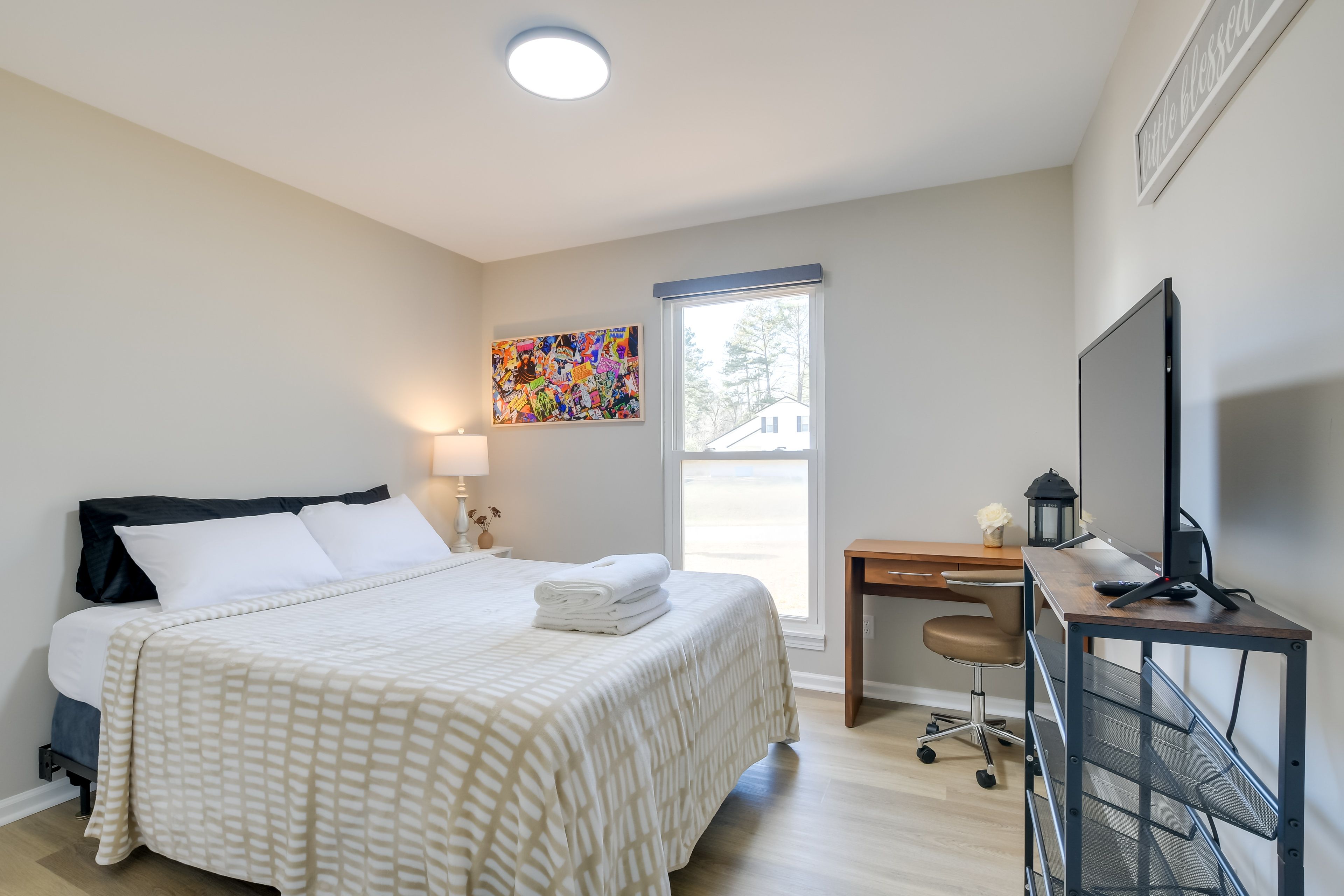 Bedroom 1 | Queen Bed | Linens Provided | Smart TV