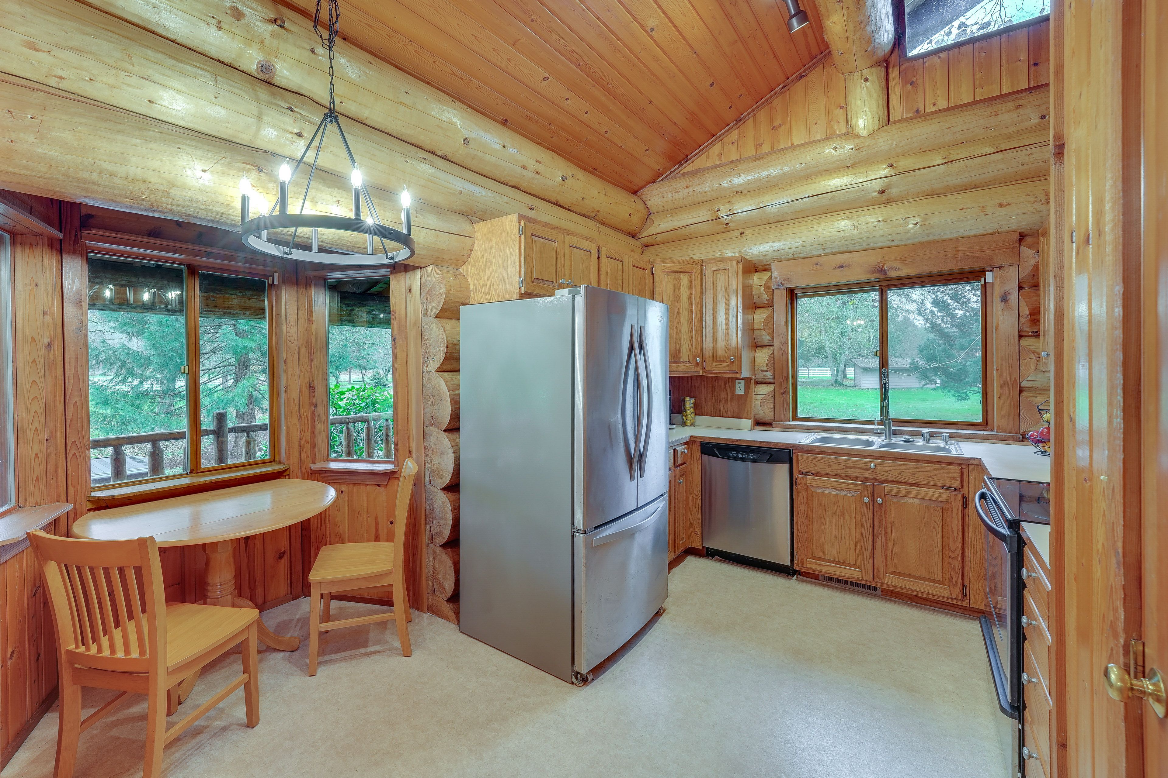 Kitchen | Dining Area | Coffee Maker