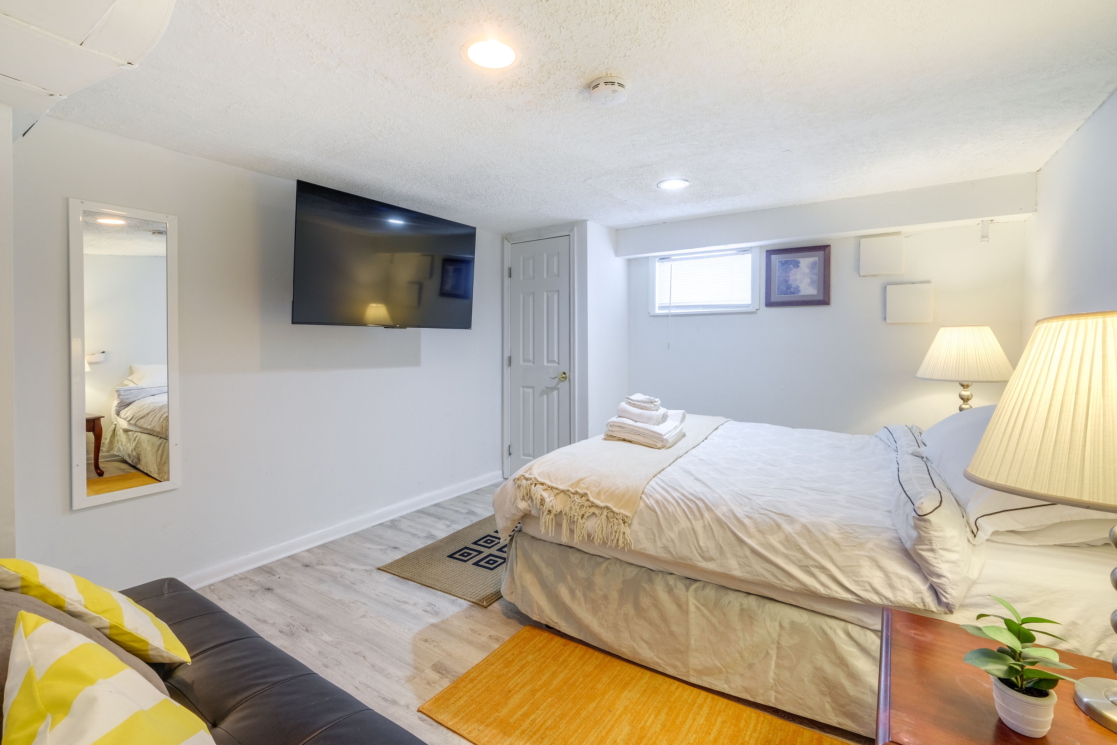 Bedroom 5 | Lower Level | Queen Bed | Futon