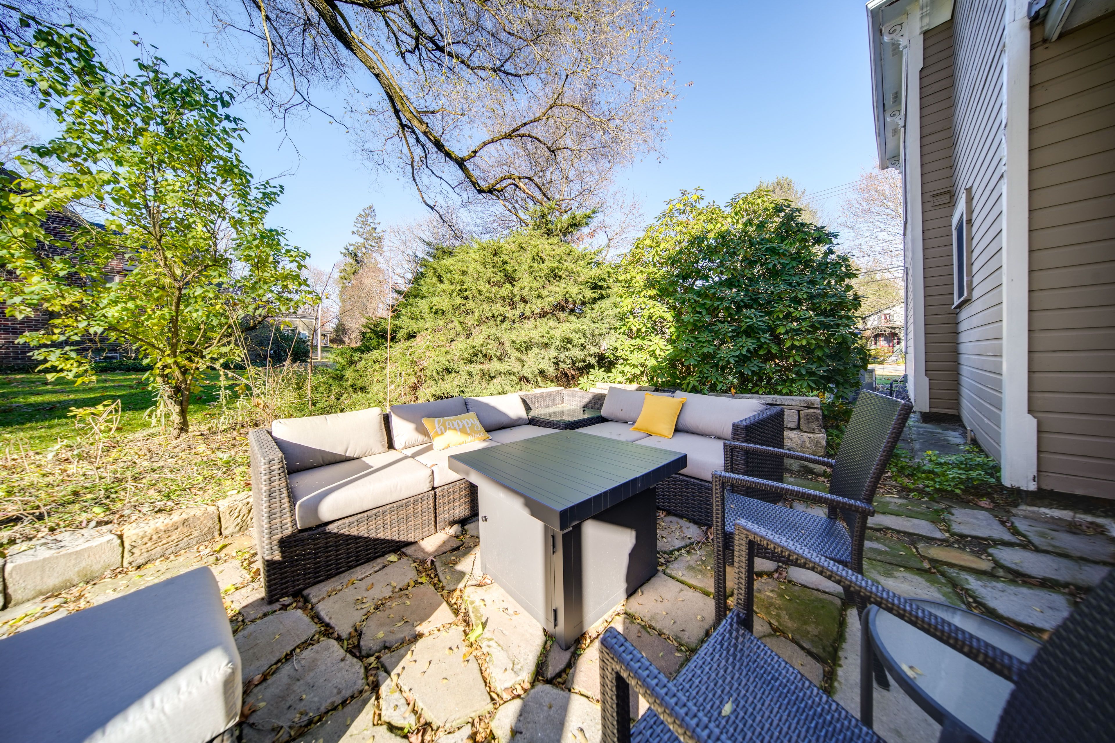 Private Patio | Outdoor Seating