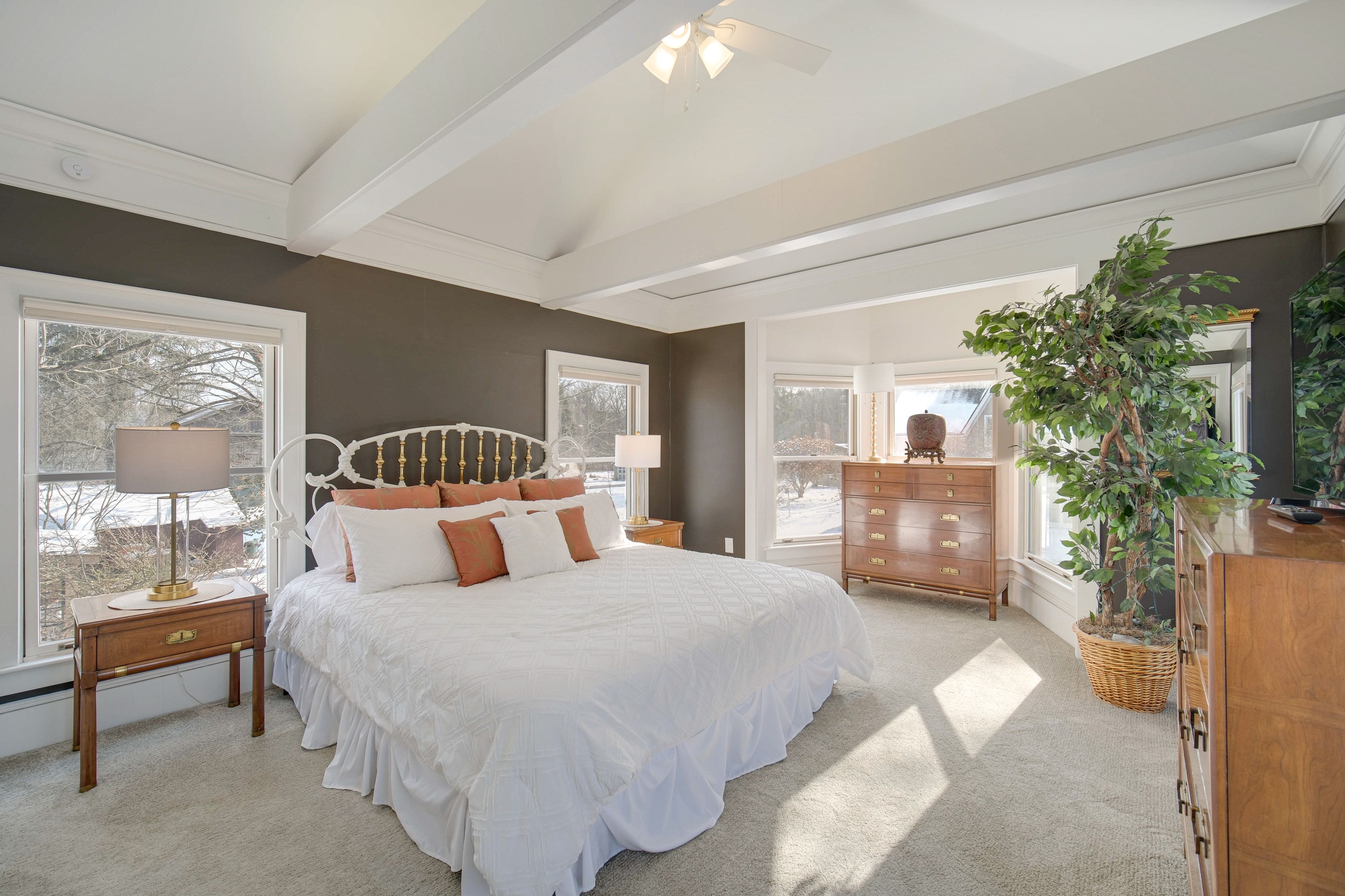 Bedroom 1 | California King Bed