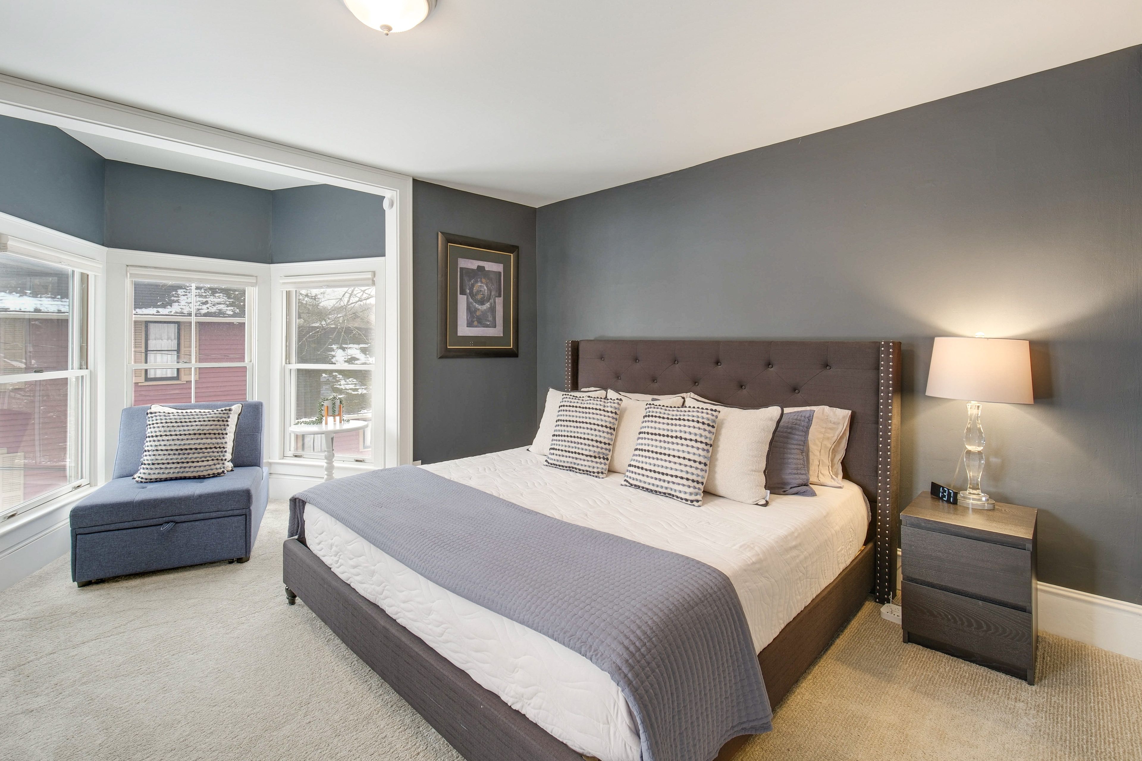 Bedroom 2 | King Bed