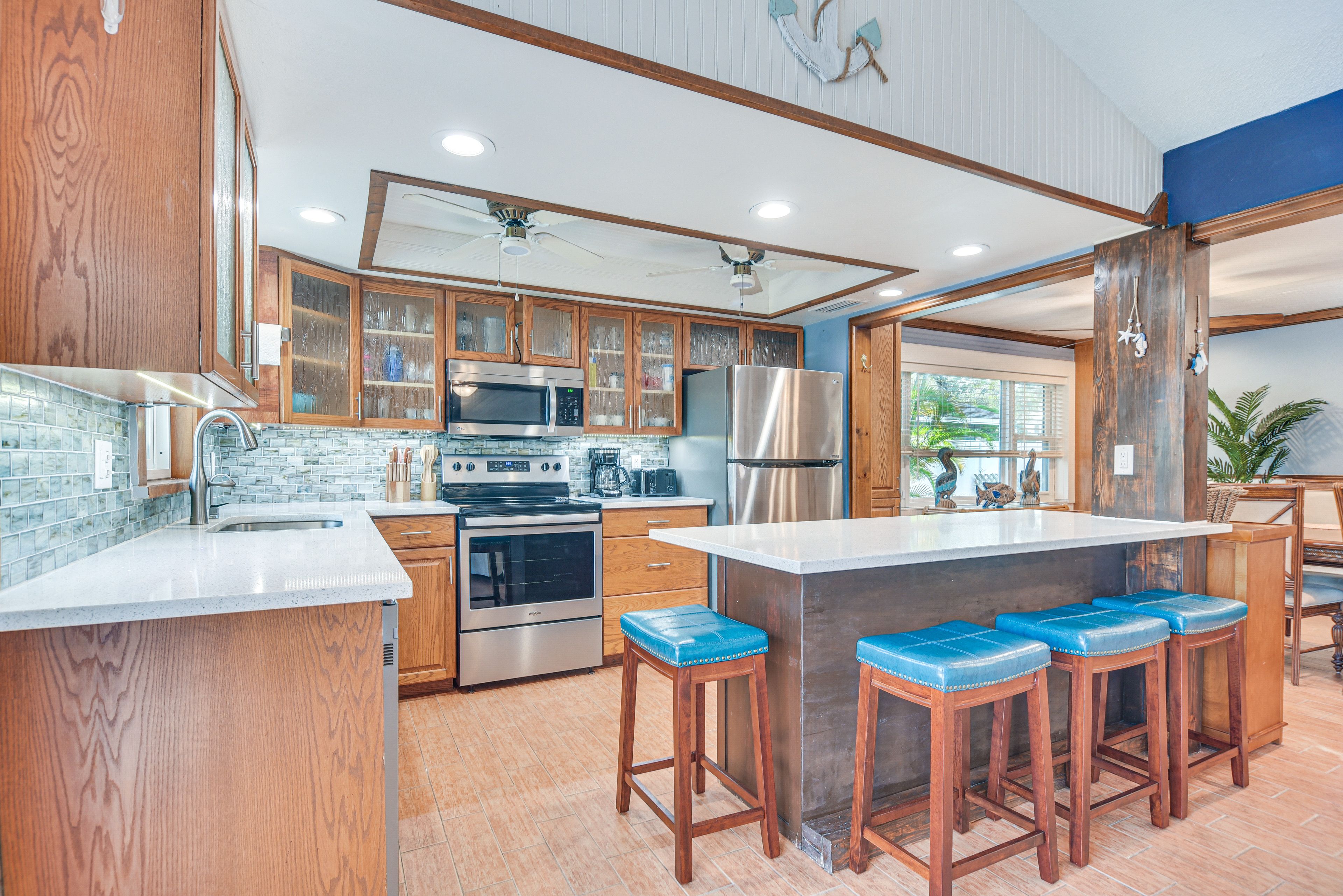 Kitchen | Cooking Basics | Trash Bags & Paper Towels | Breakfast Bar