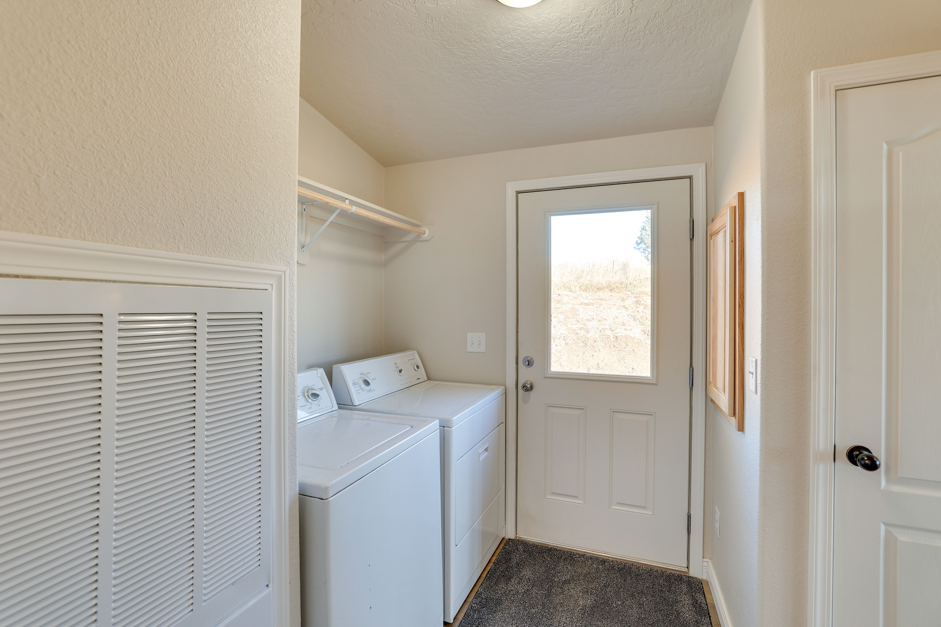 Laundry | Iron/Board
