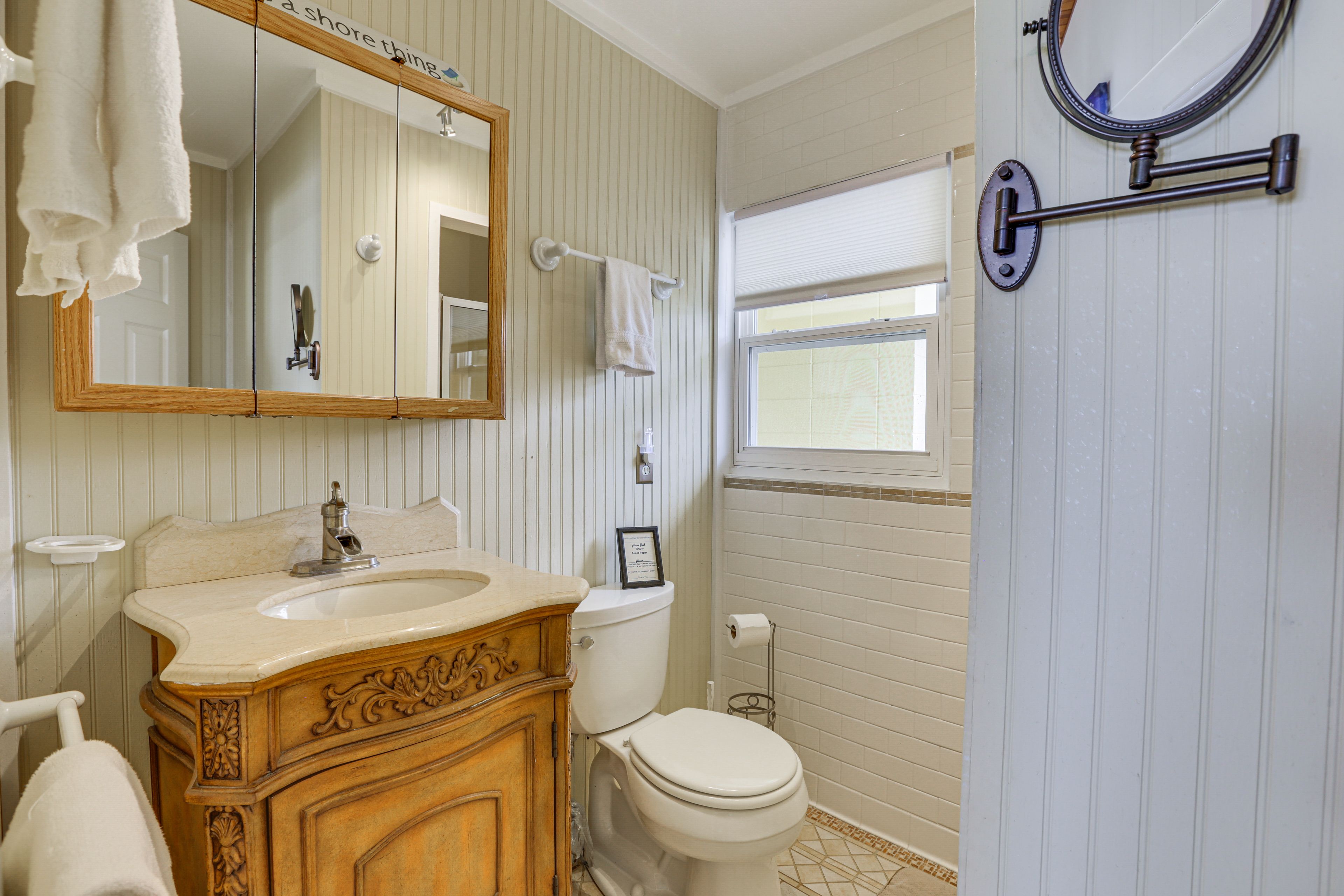 En-Suite Bathroom | Towels Provided