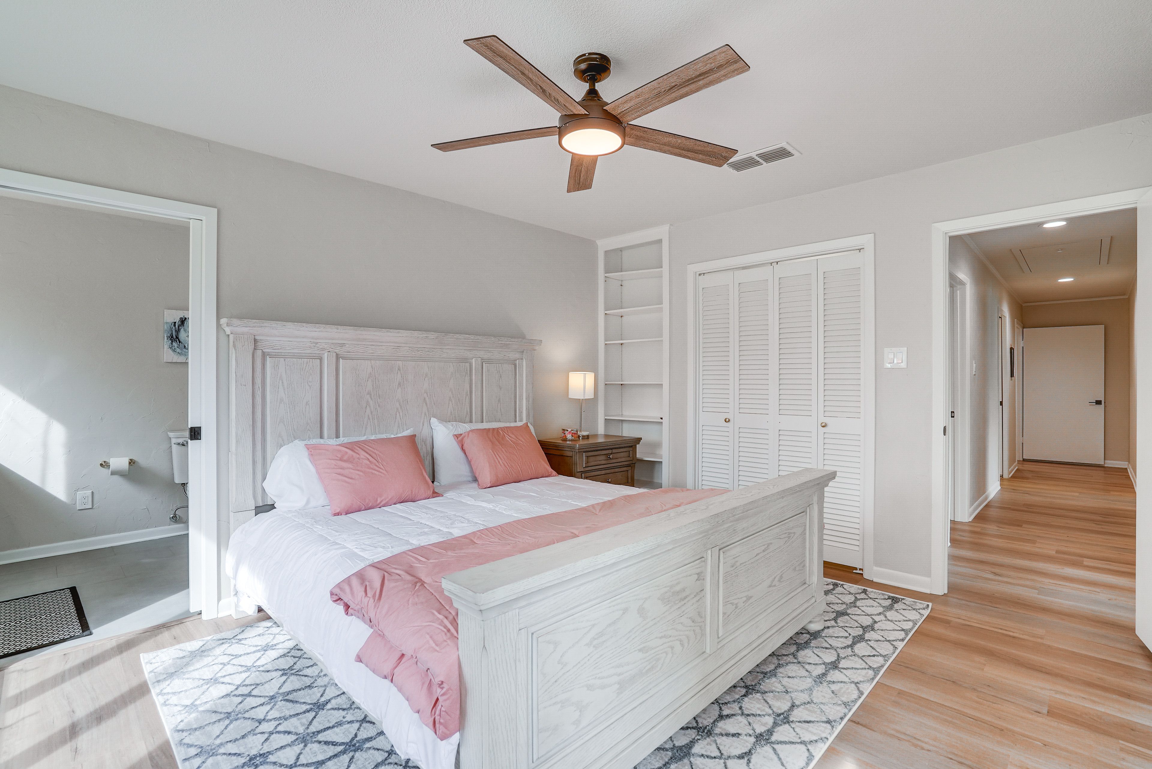 Bedroom 2 | King Bed | Smart TV