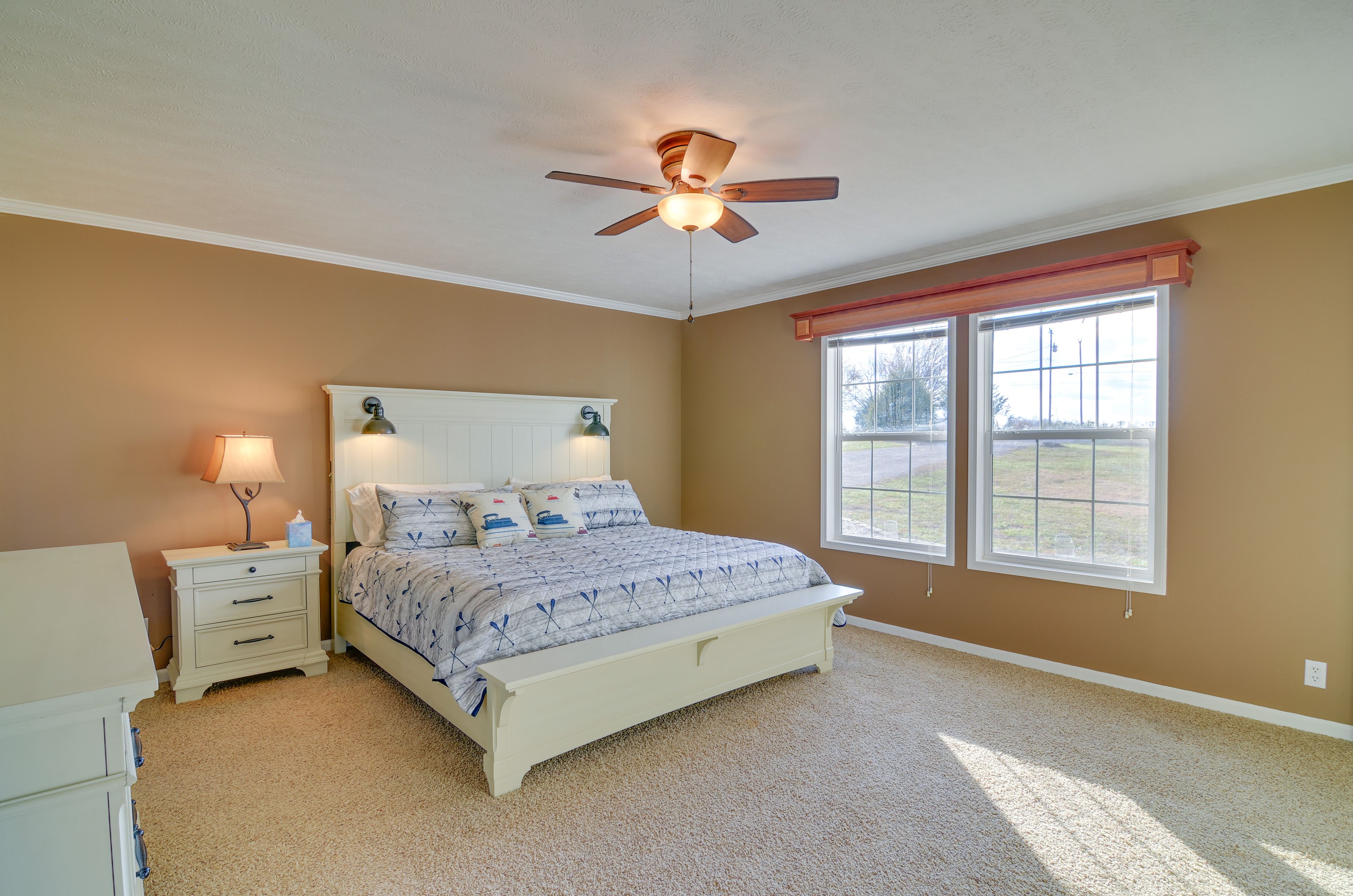 Bedroom 1 | King Bed | En-Suite Bathroom