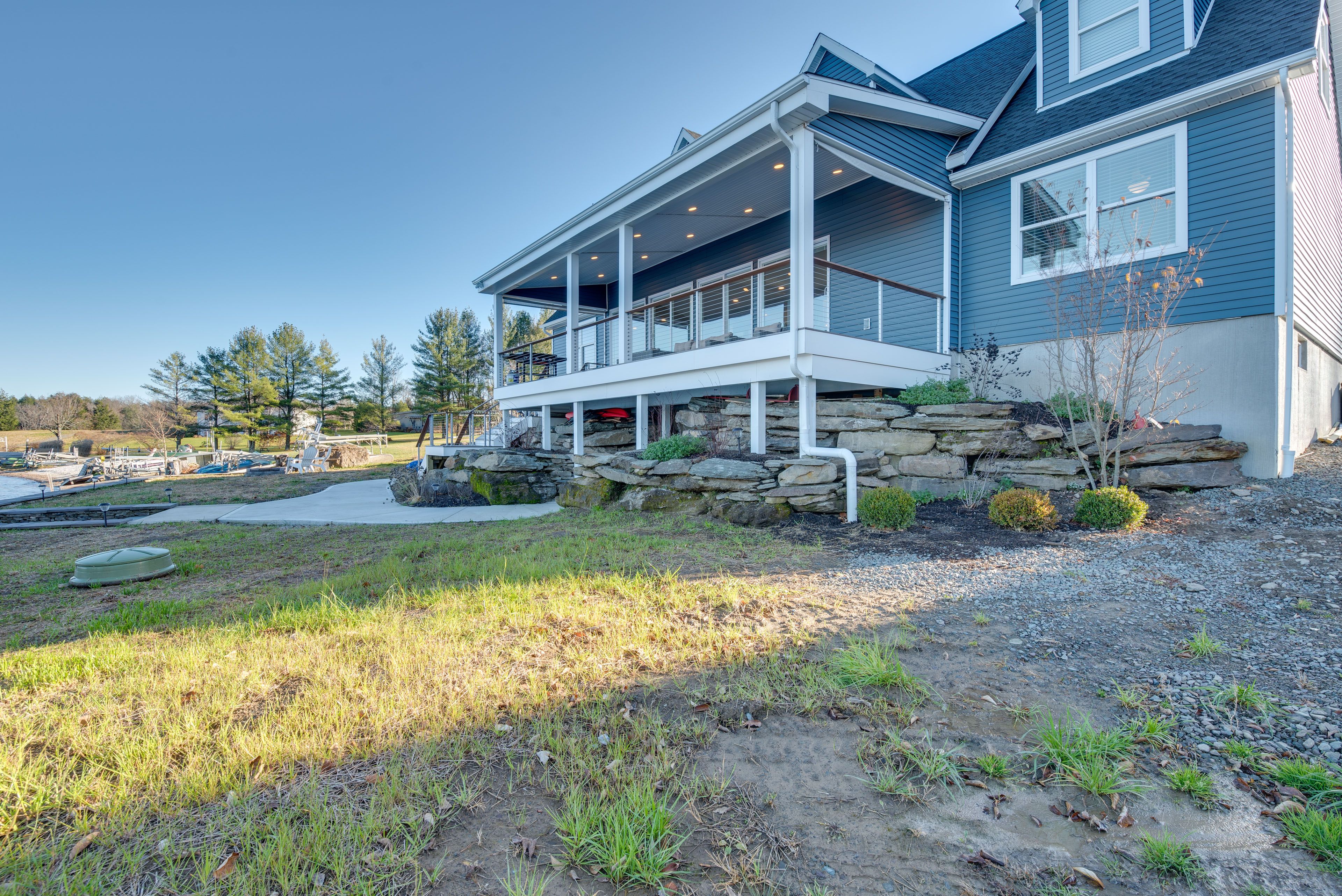 Back Exterior | Lakefront