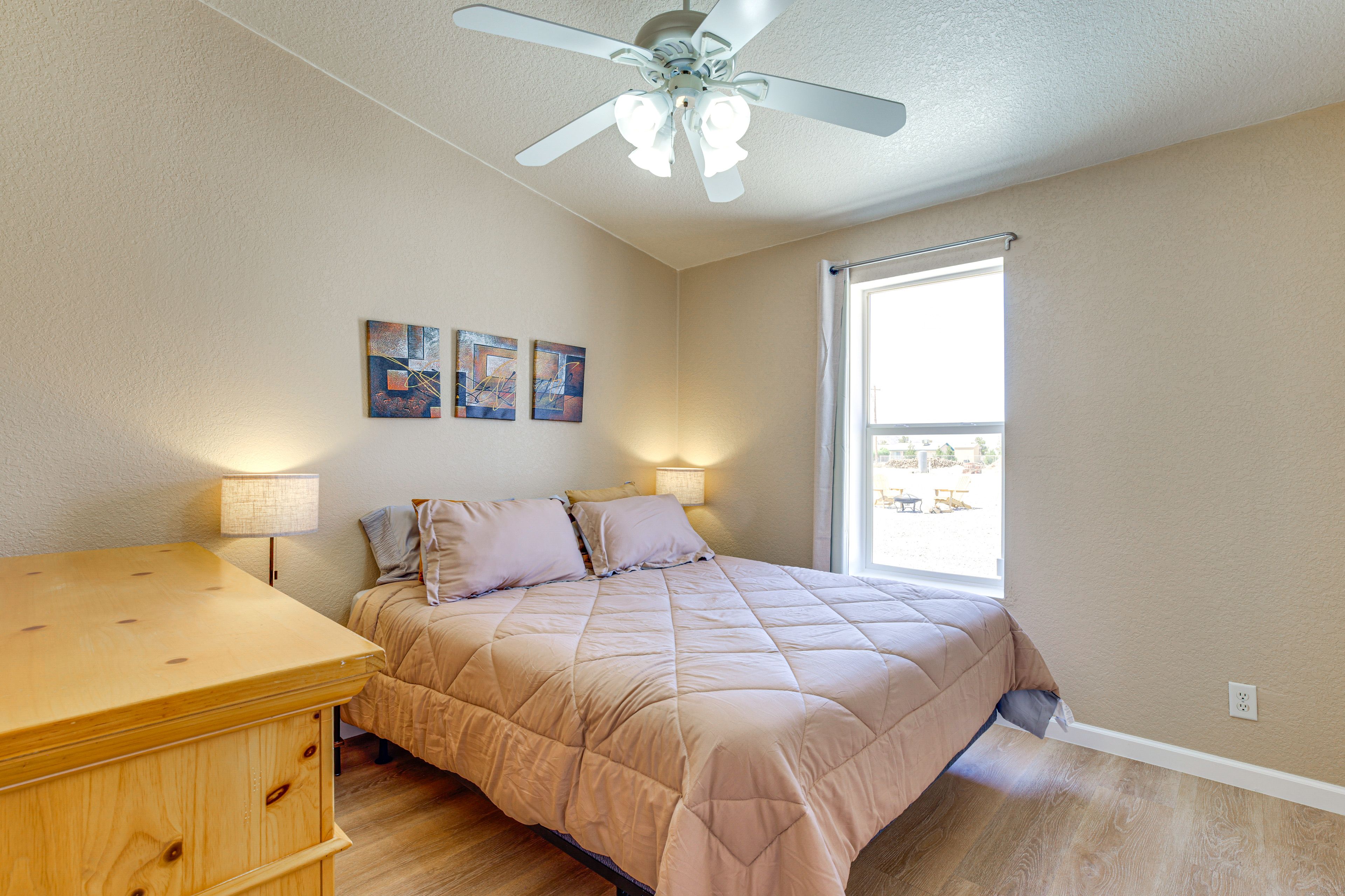 Bedroom 3 | Queen Bed
