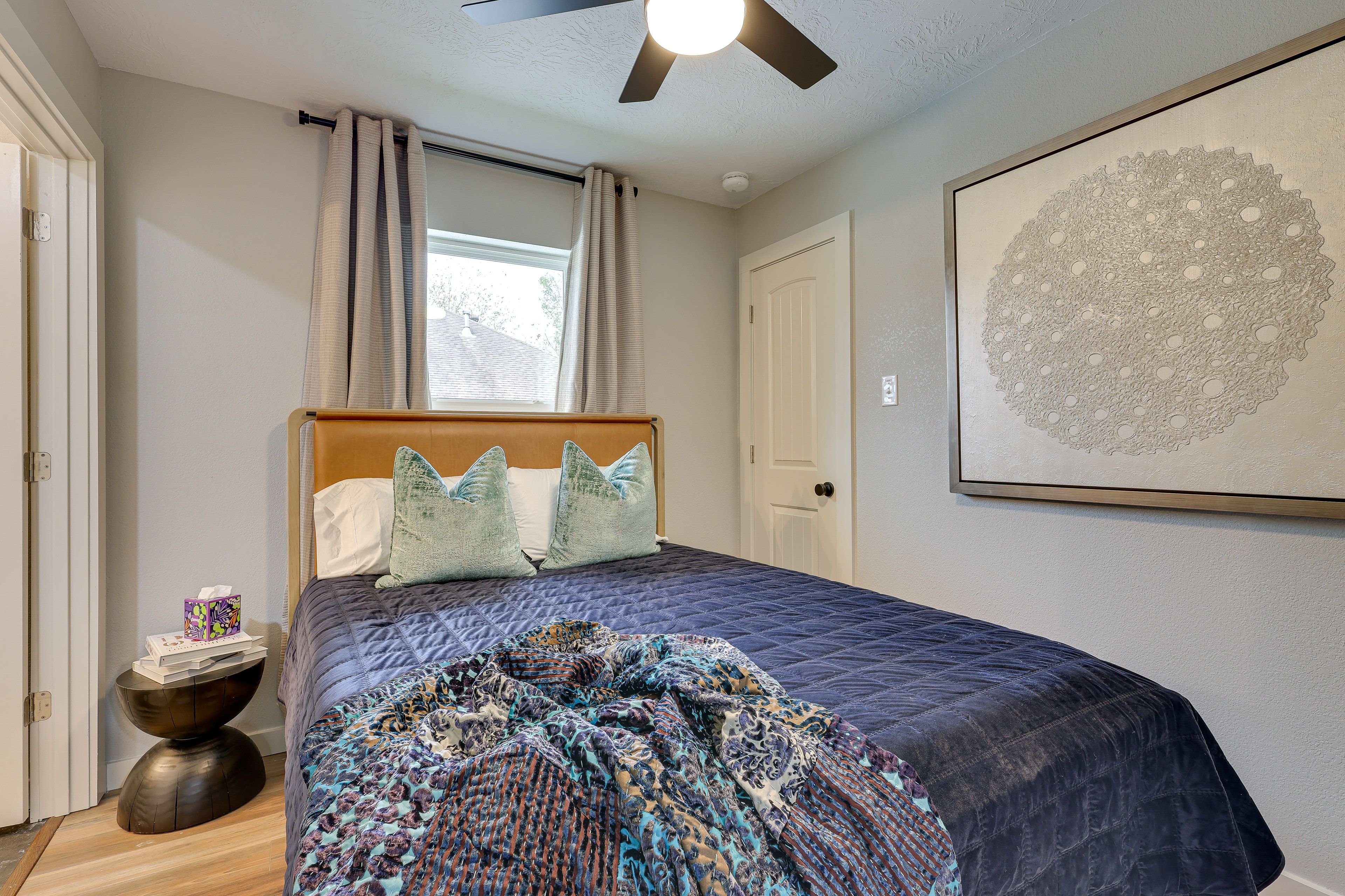 Bedroom 1 | Queen Bed | En-Suite Bathroom
