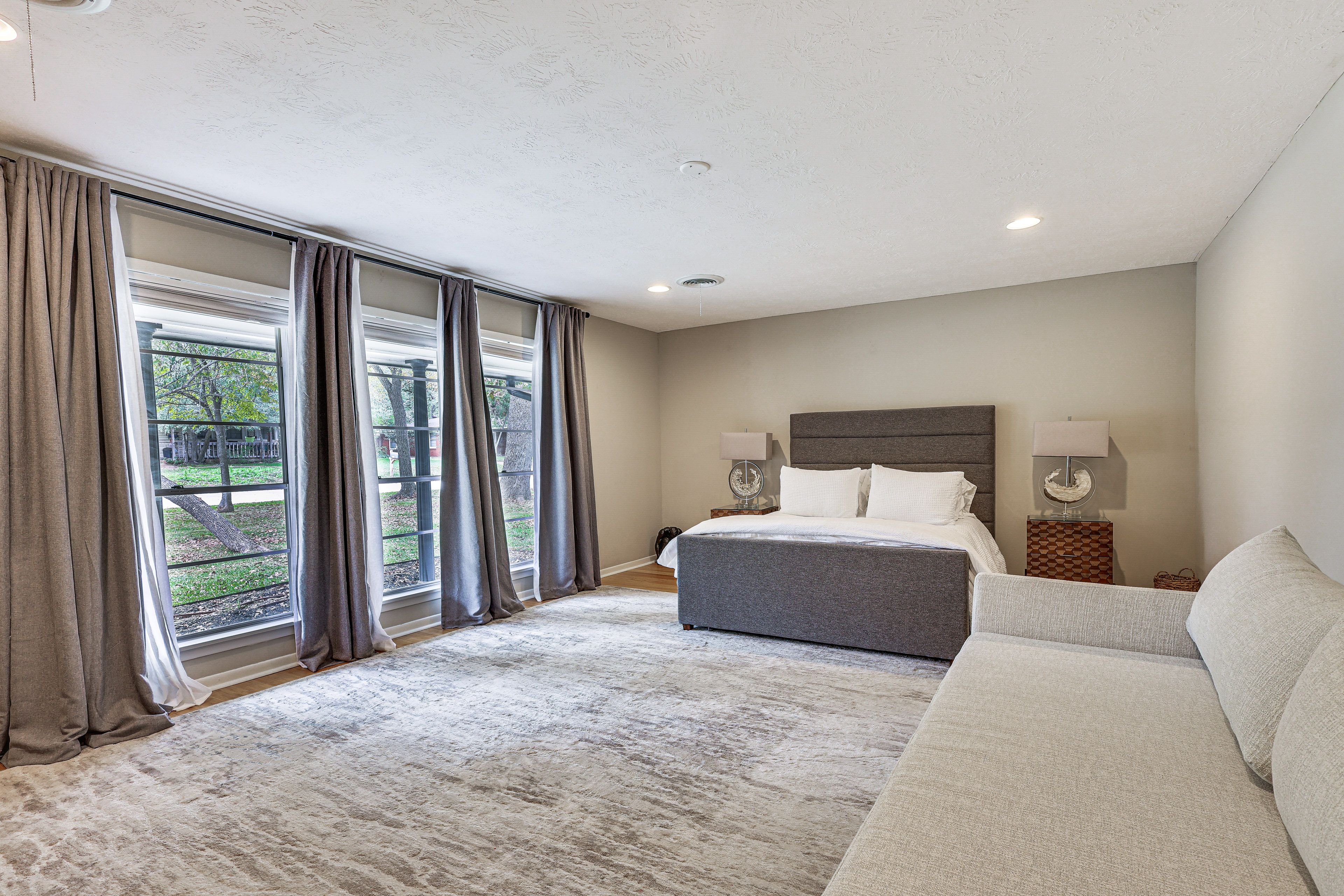 Bedroom 4 | Queen Bed