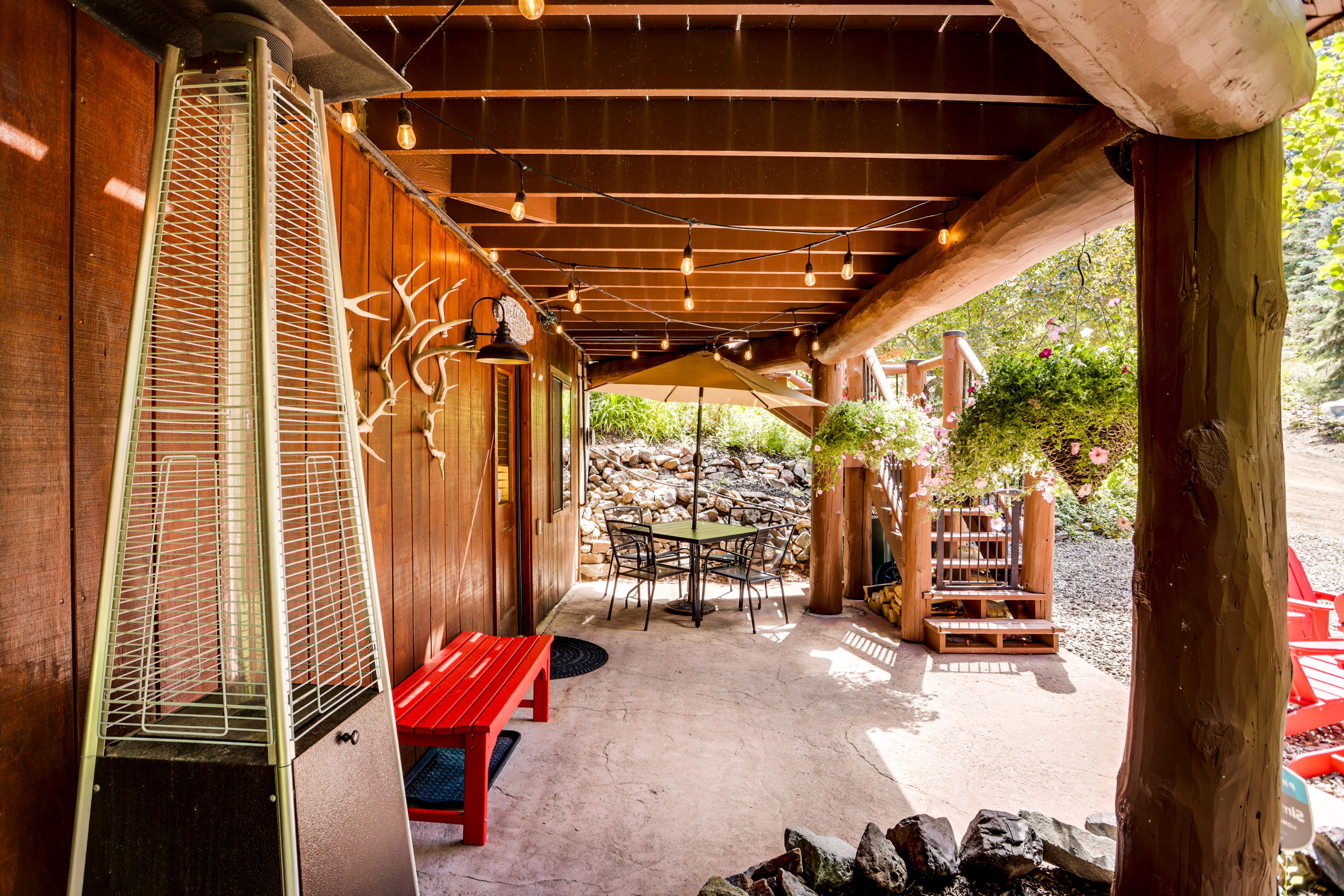 Exterior | Covered Patio | Gas Grill | Outdoor Dining
