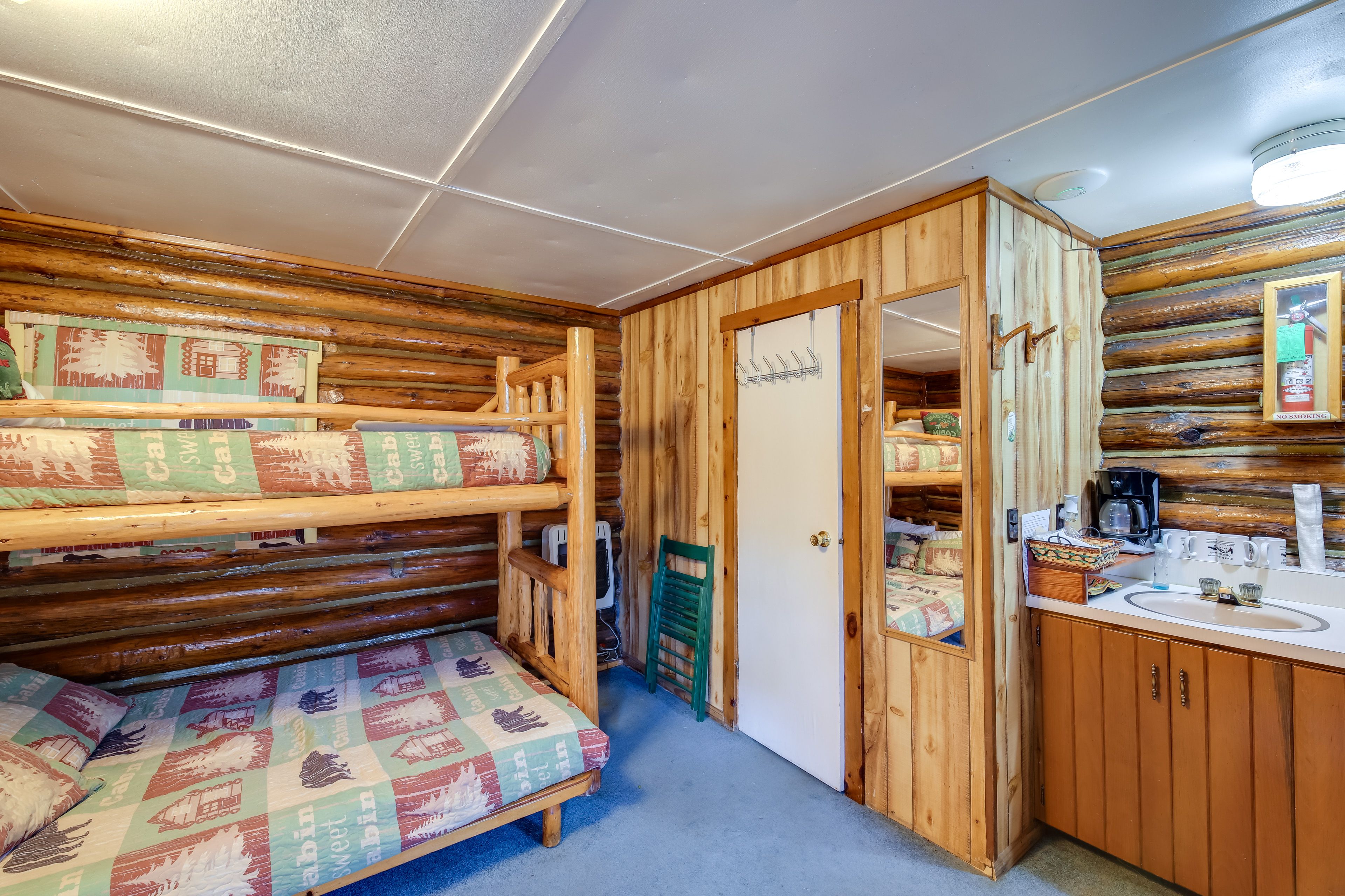 Studio | Twin/Full Bunk Bed | Twin Bunk Bed | Smart TV | Free WiFi