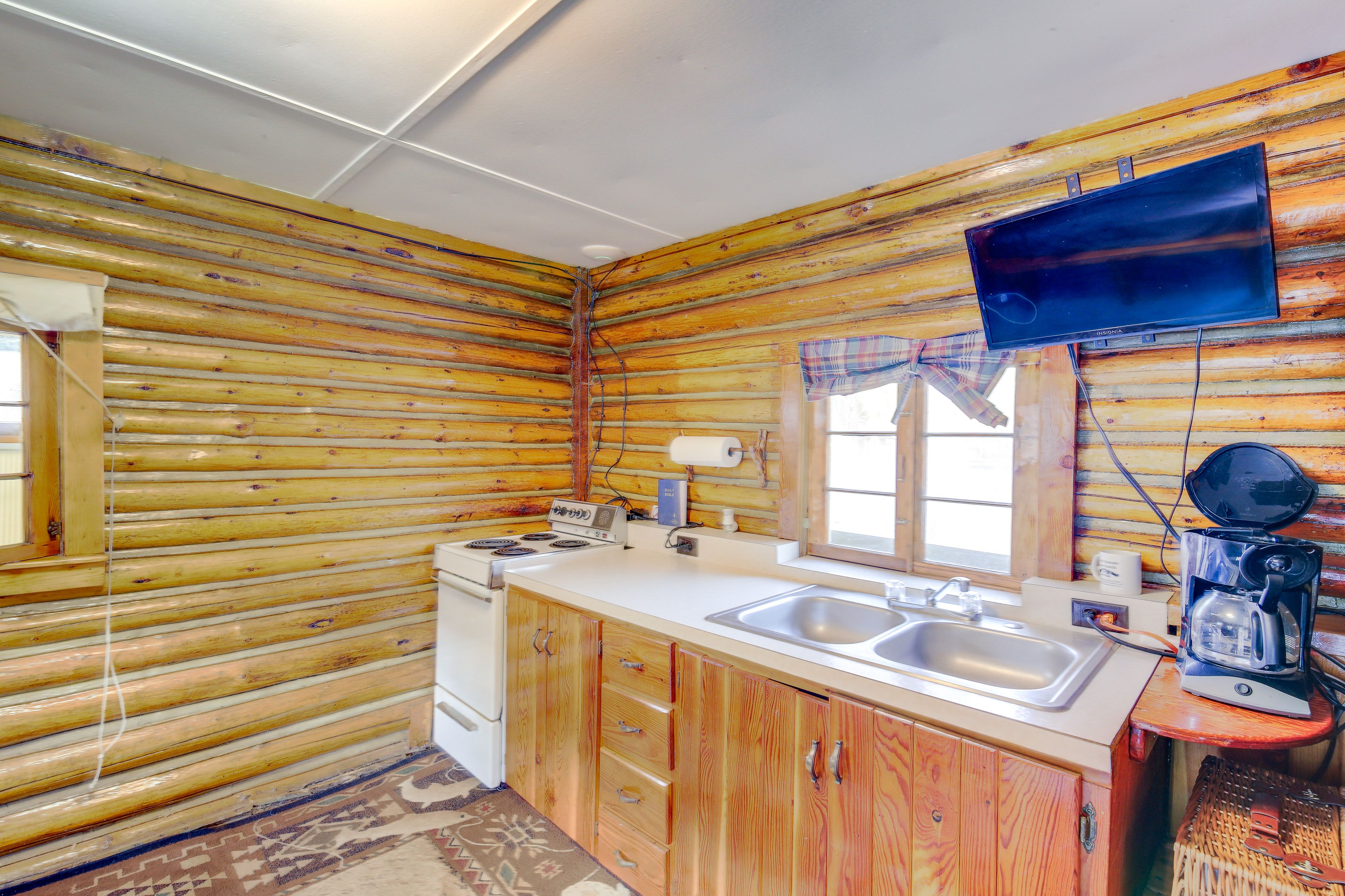 Kitchen | Coffee Maker | Smart TV