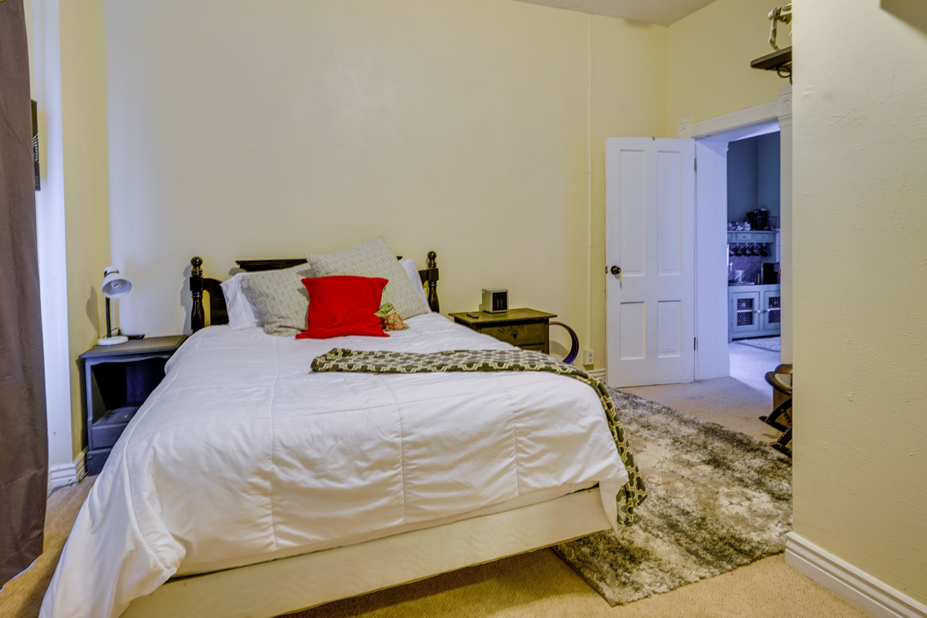 Bedroom 3 | Queen Bed | 2nd Floor