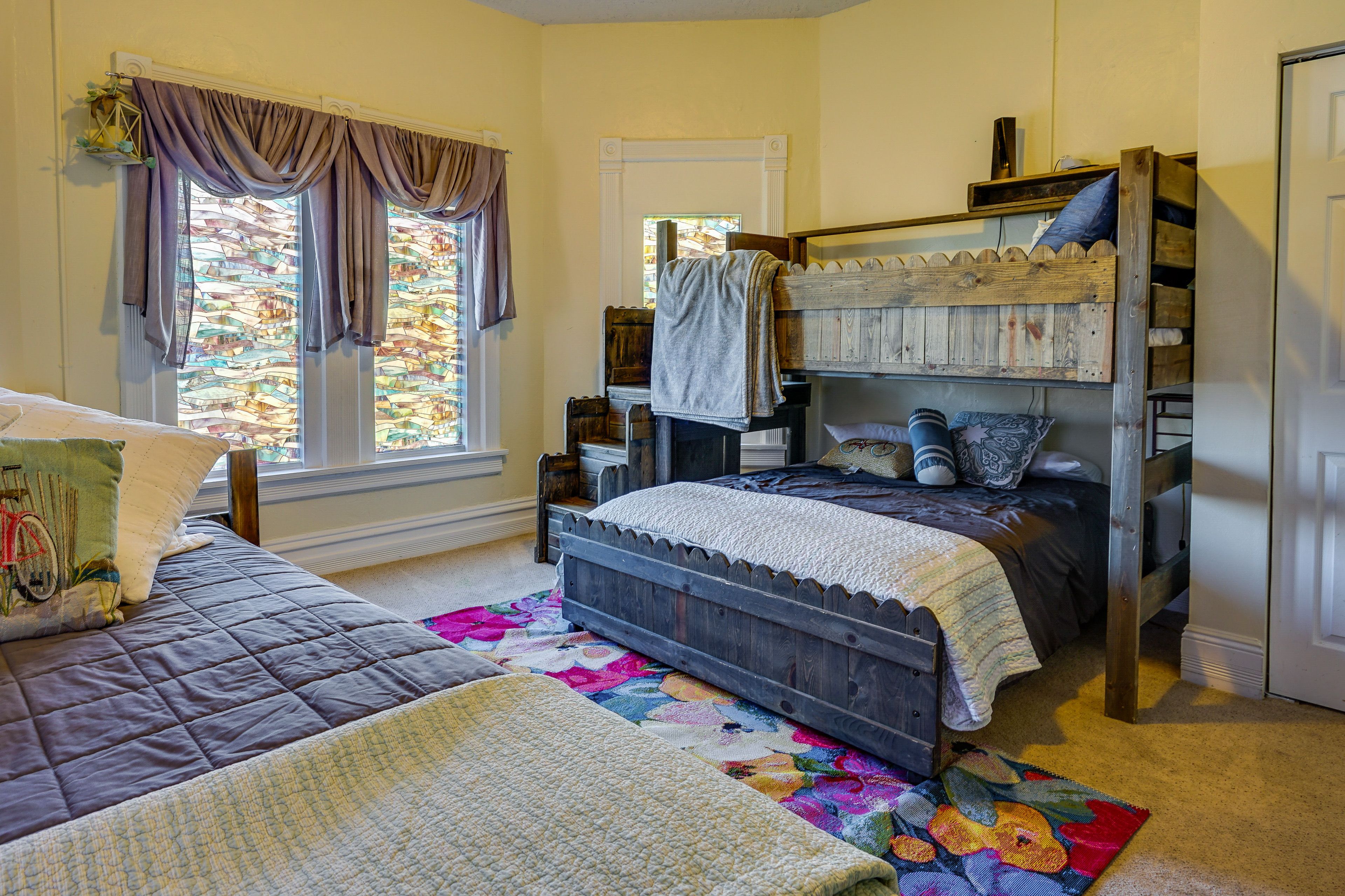 Bedroom 4 | Queen Bed | Full Bed | Lofted Twin Bed | 2nd Floor