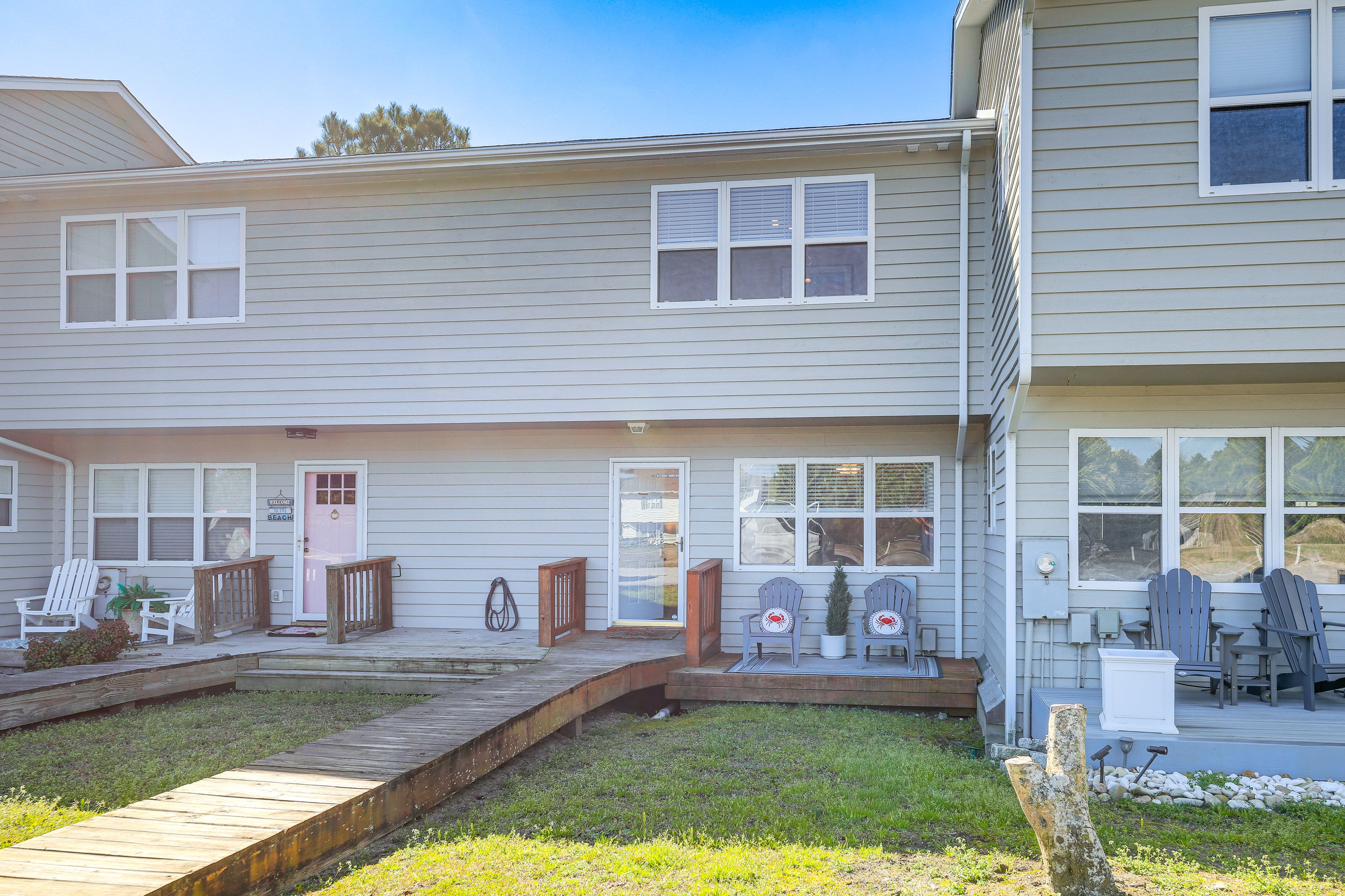 Parking | Community Lot (2 Reserved Spaces) | Visitor Parking