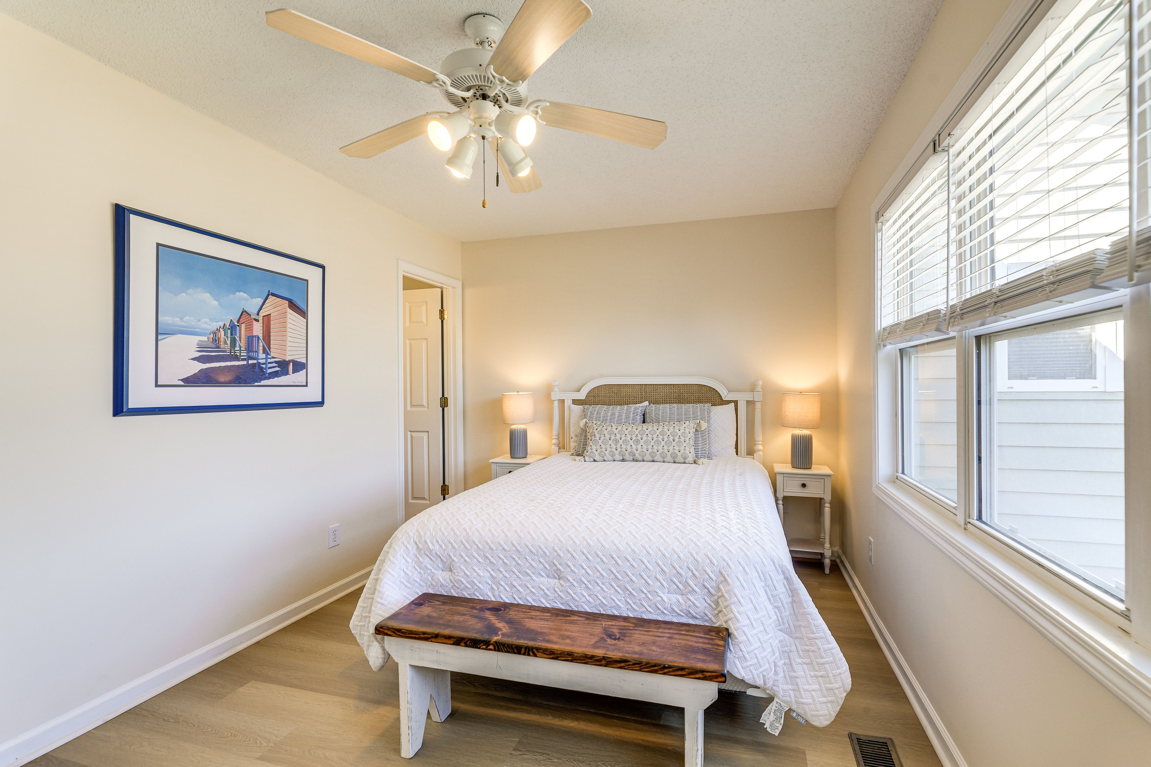 Bedroom 2 | 2nd Floor | Queen Bed