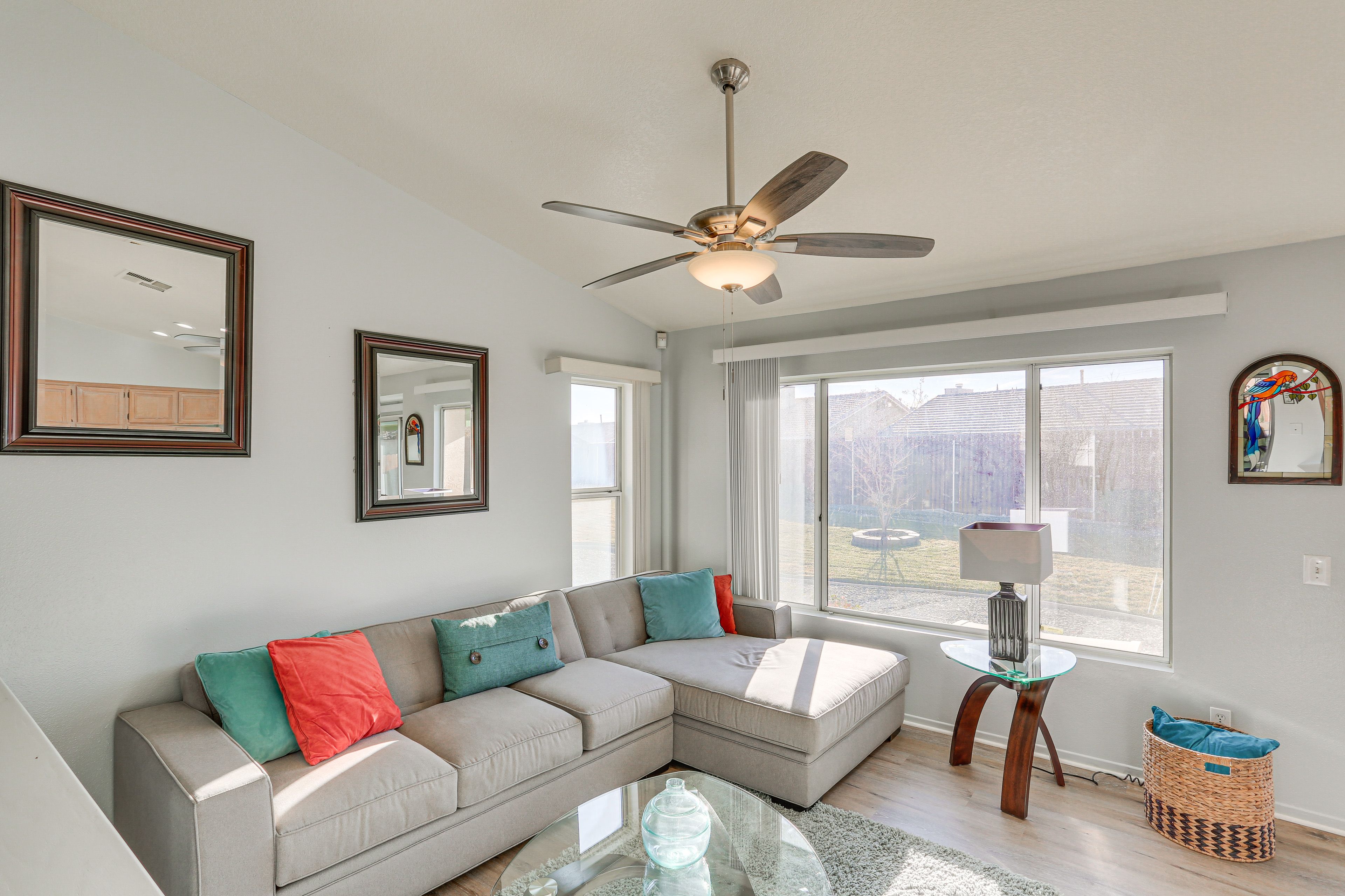 Additional Living Space | Smart TV w/ Cable