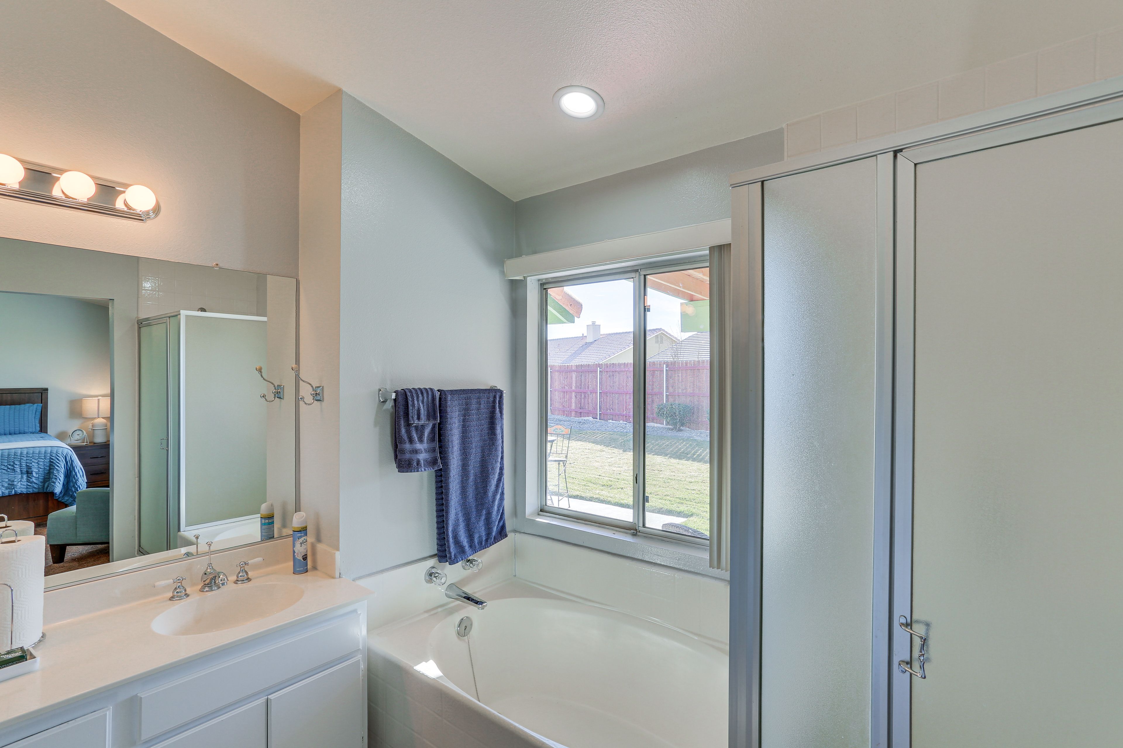 En-Suite Bathroom | Towels Provided