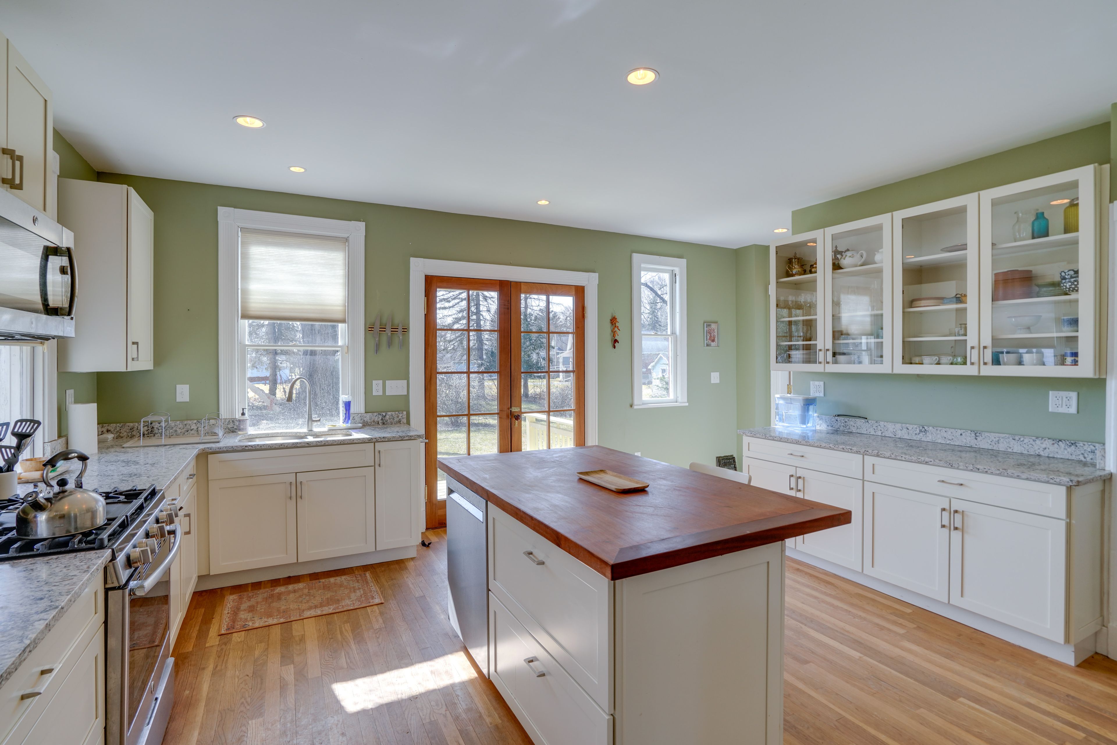 Kitchen | 1st Floor