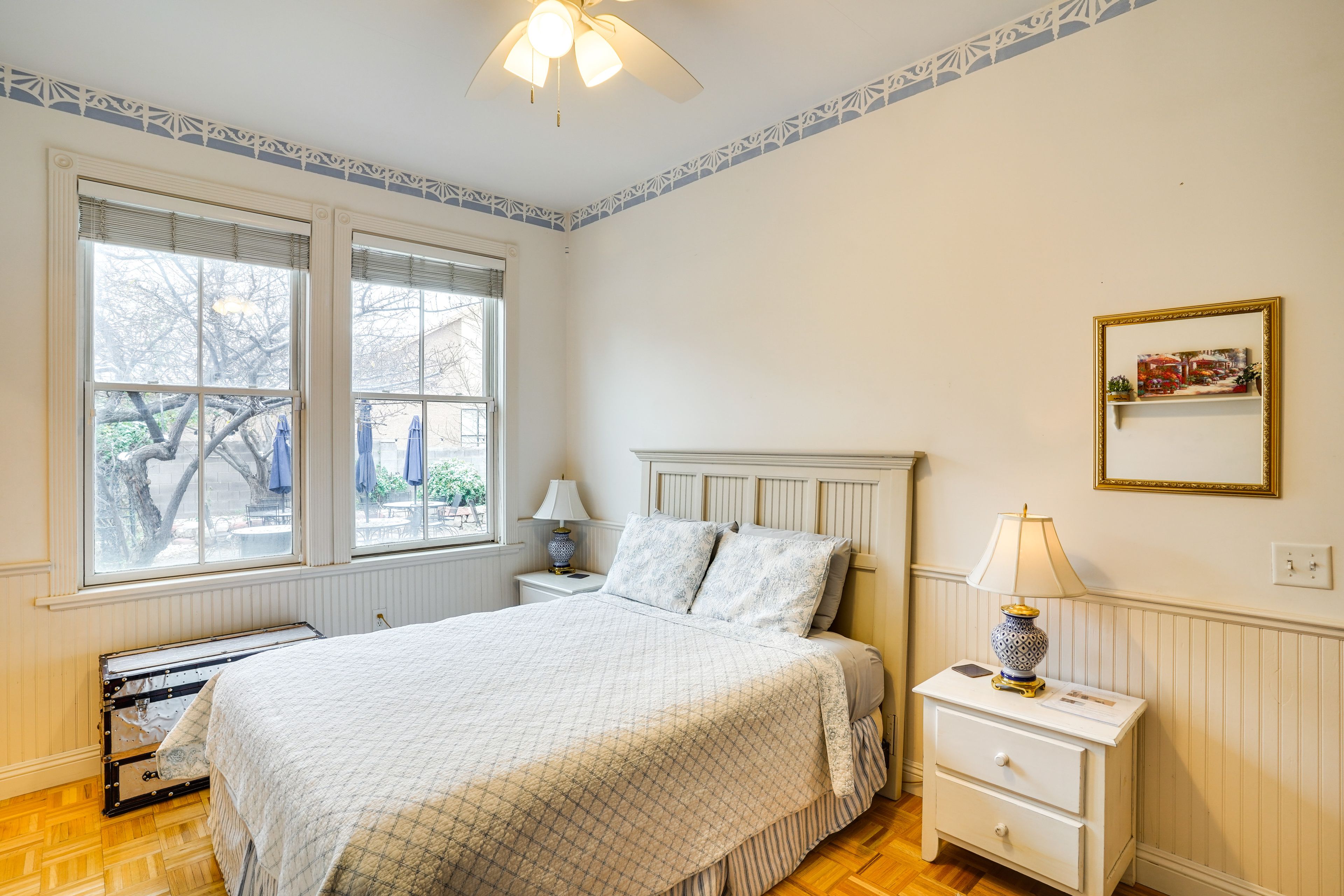Bedroom 4 | Queen Bed