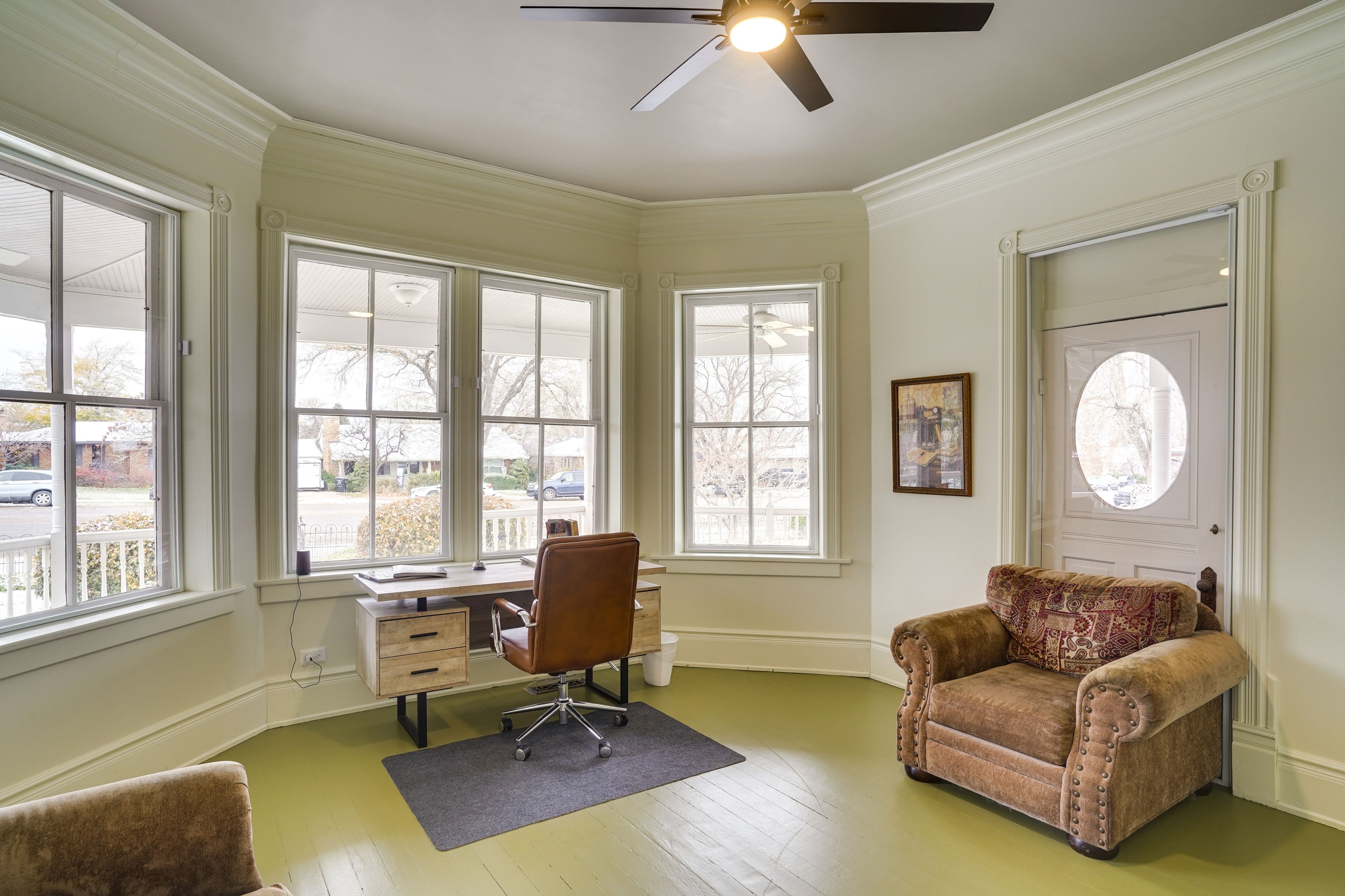 Sitting Room | Desk