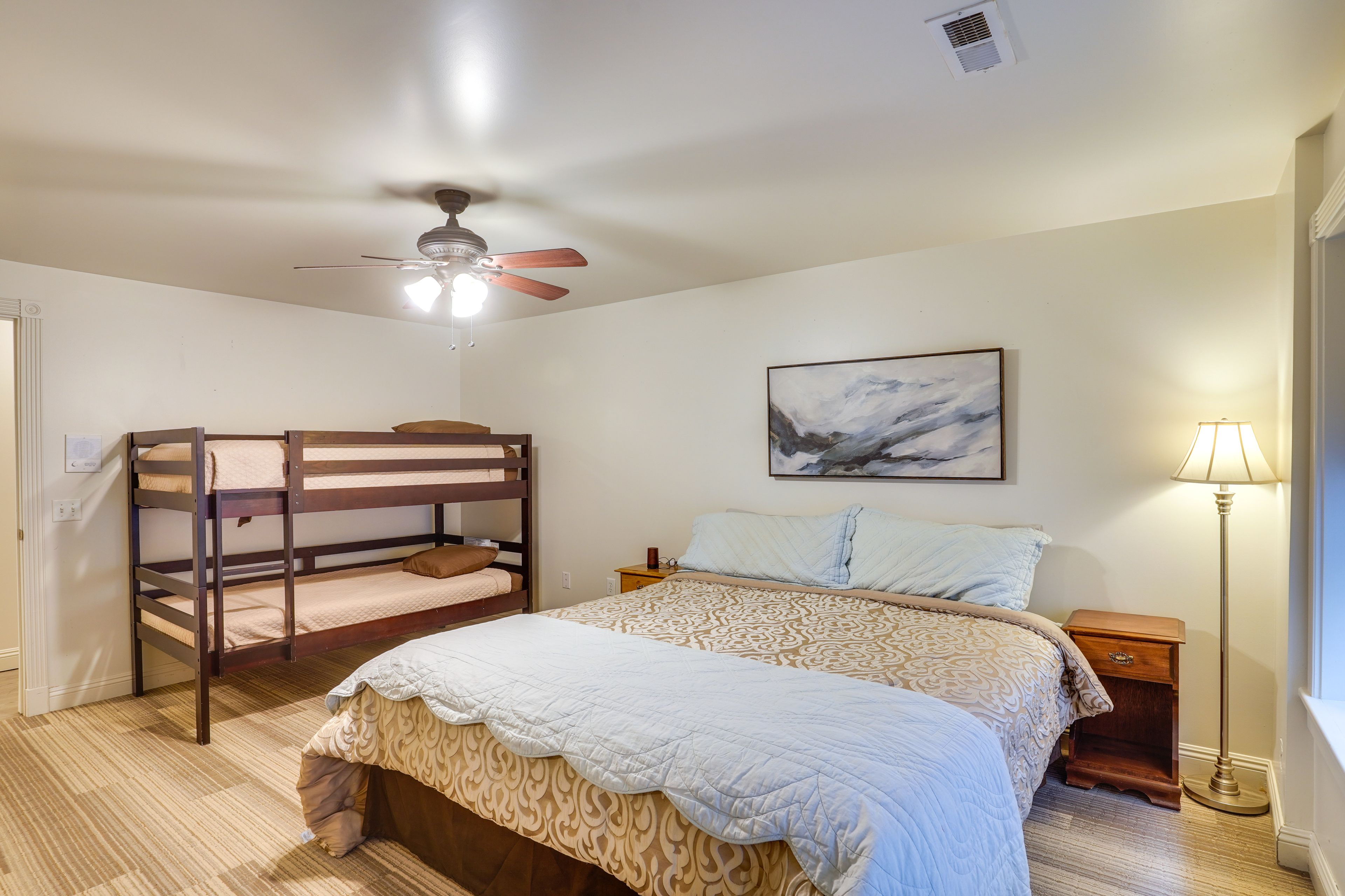 Bedroom 8 | King Bed | Twin Bunk Bed
