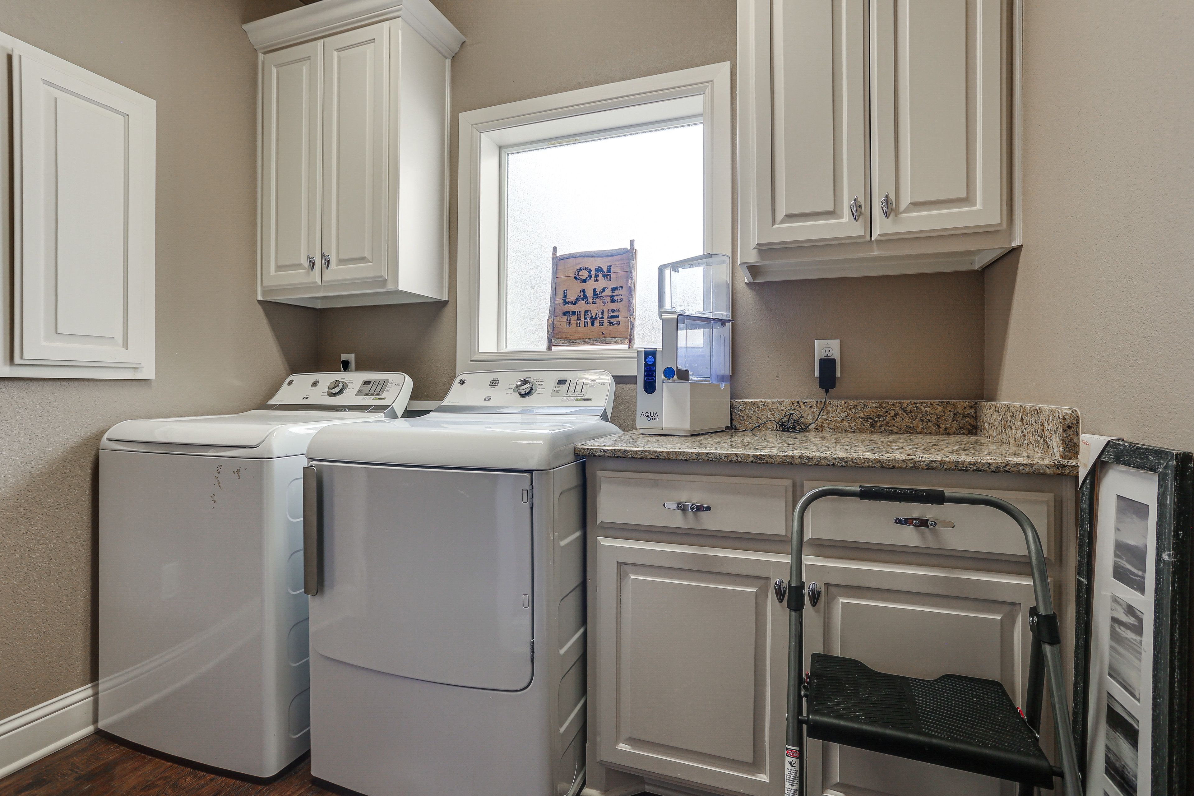 Washer & Dryer