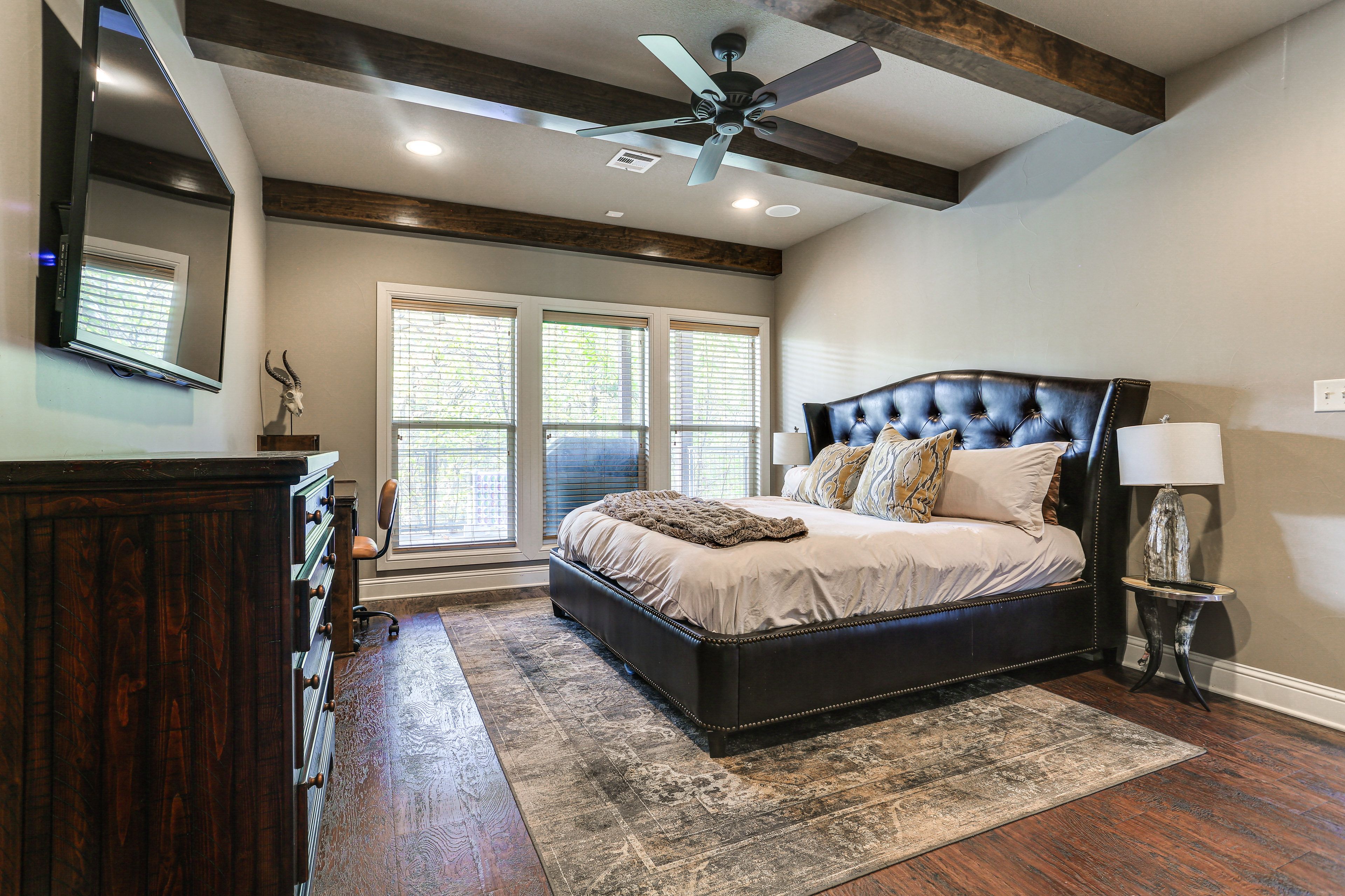 Bedroom 1 | King Bed | Linens Provided