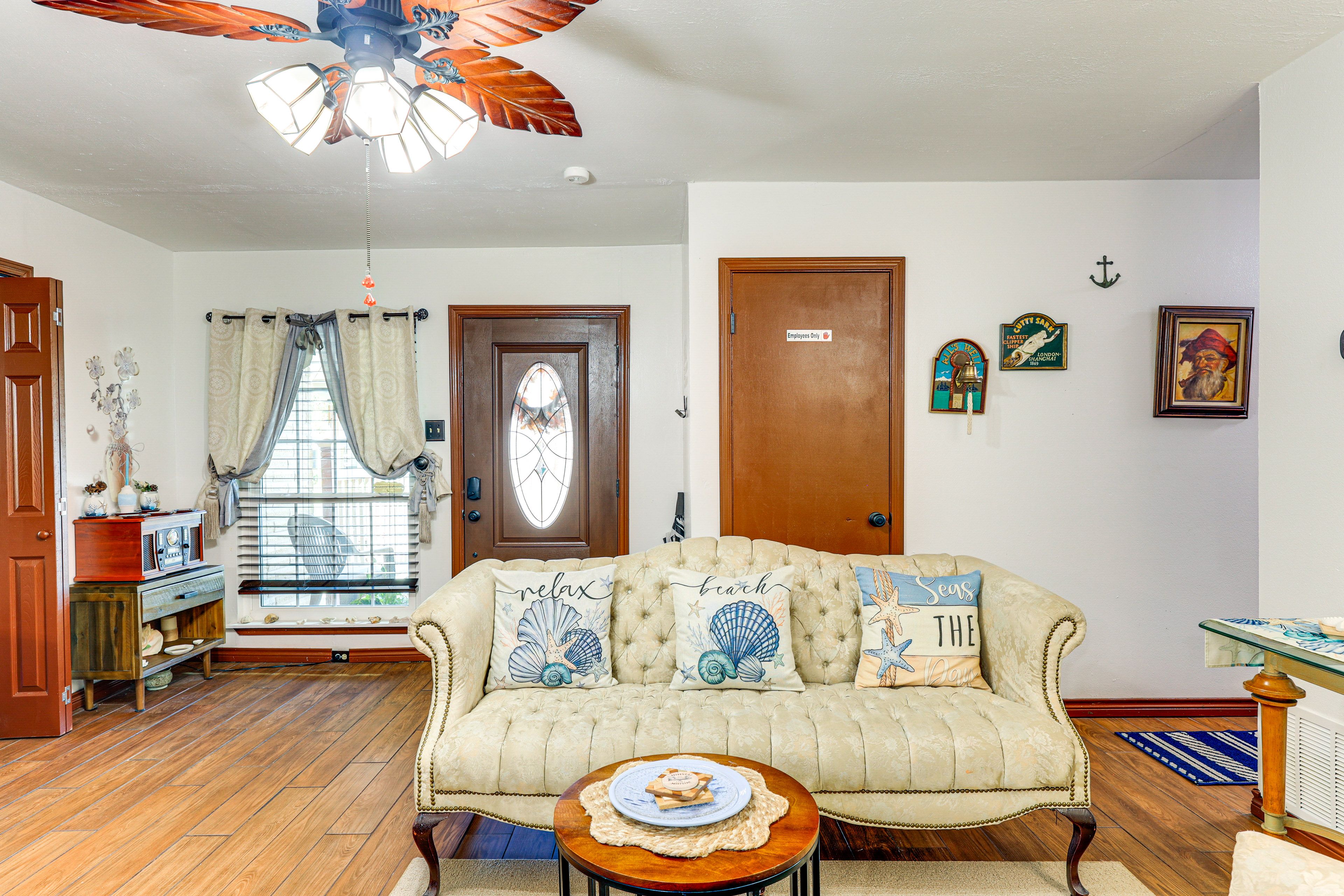 Living Room | Beach Decor