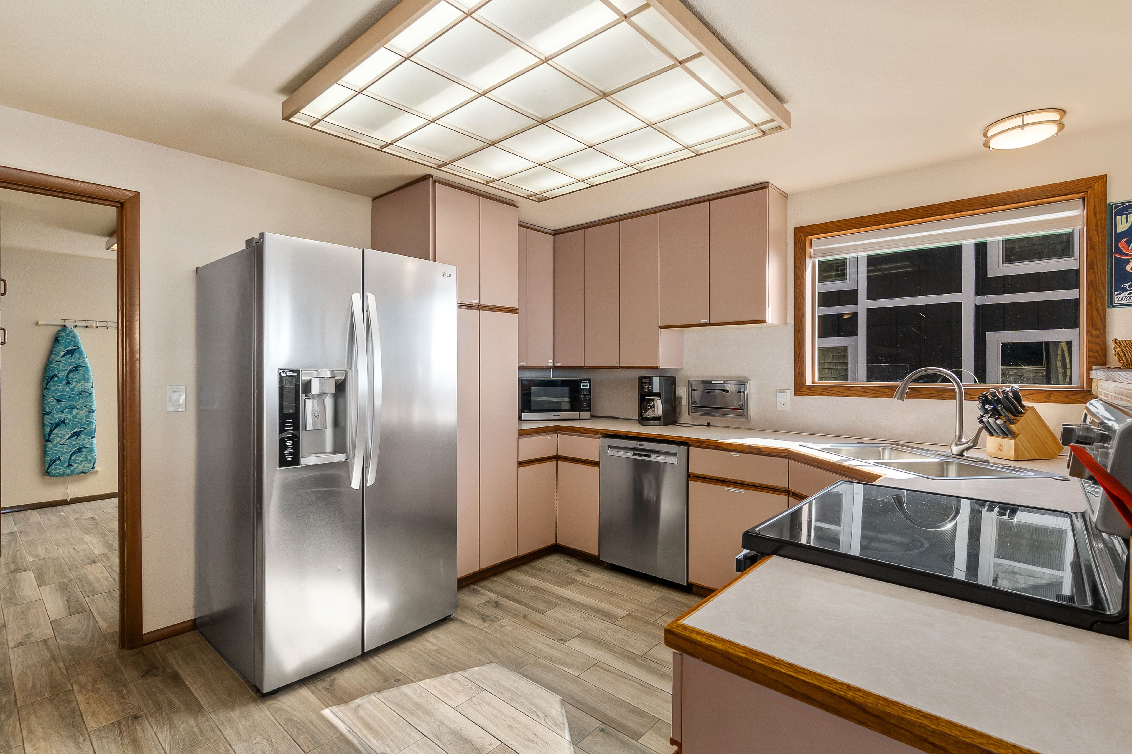 Kitchen | 1st Floor | Drip Coffee Maker | Built-In Toaster | Cooking Basics
