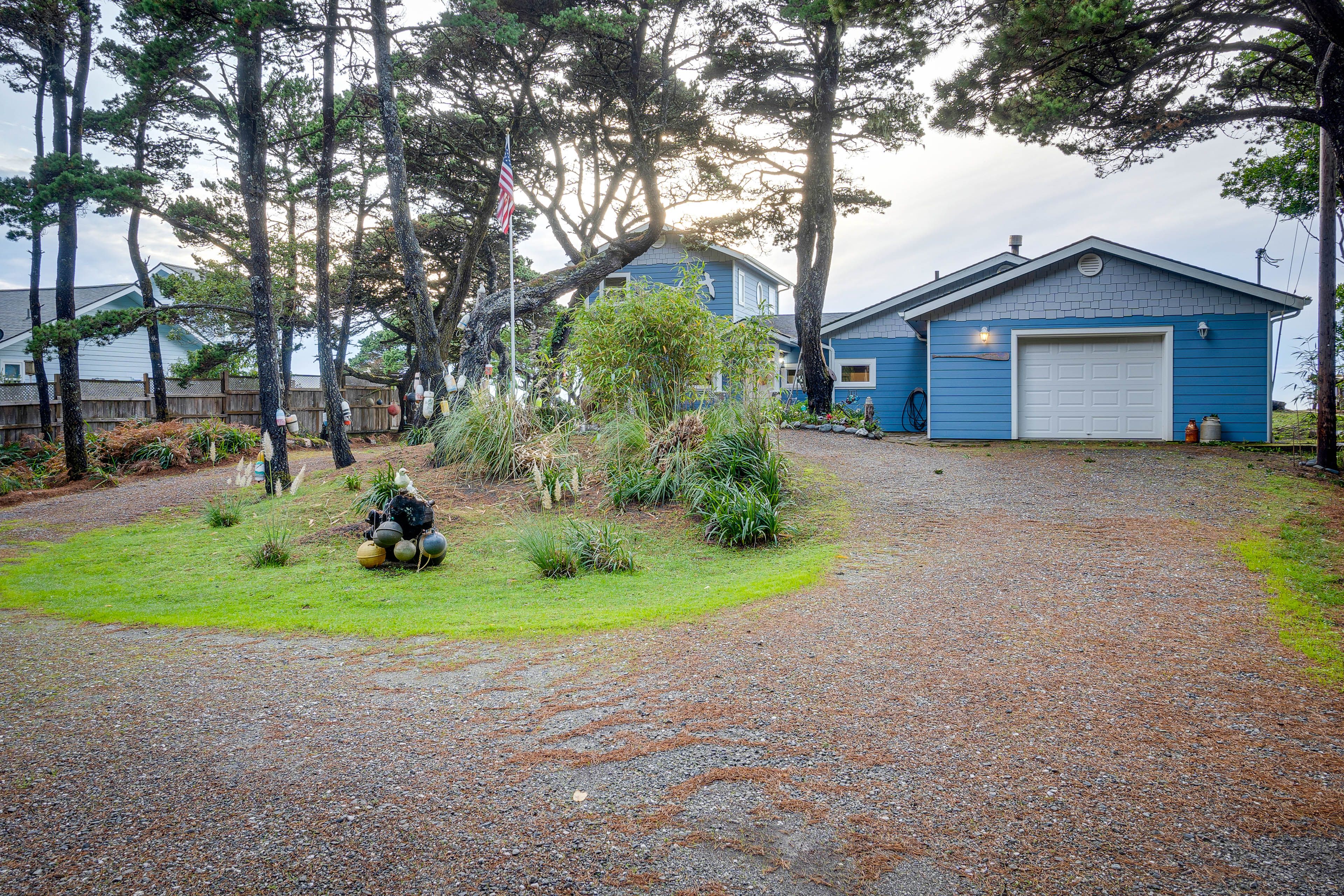 Driveway | Parking for 4 Vehicles